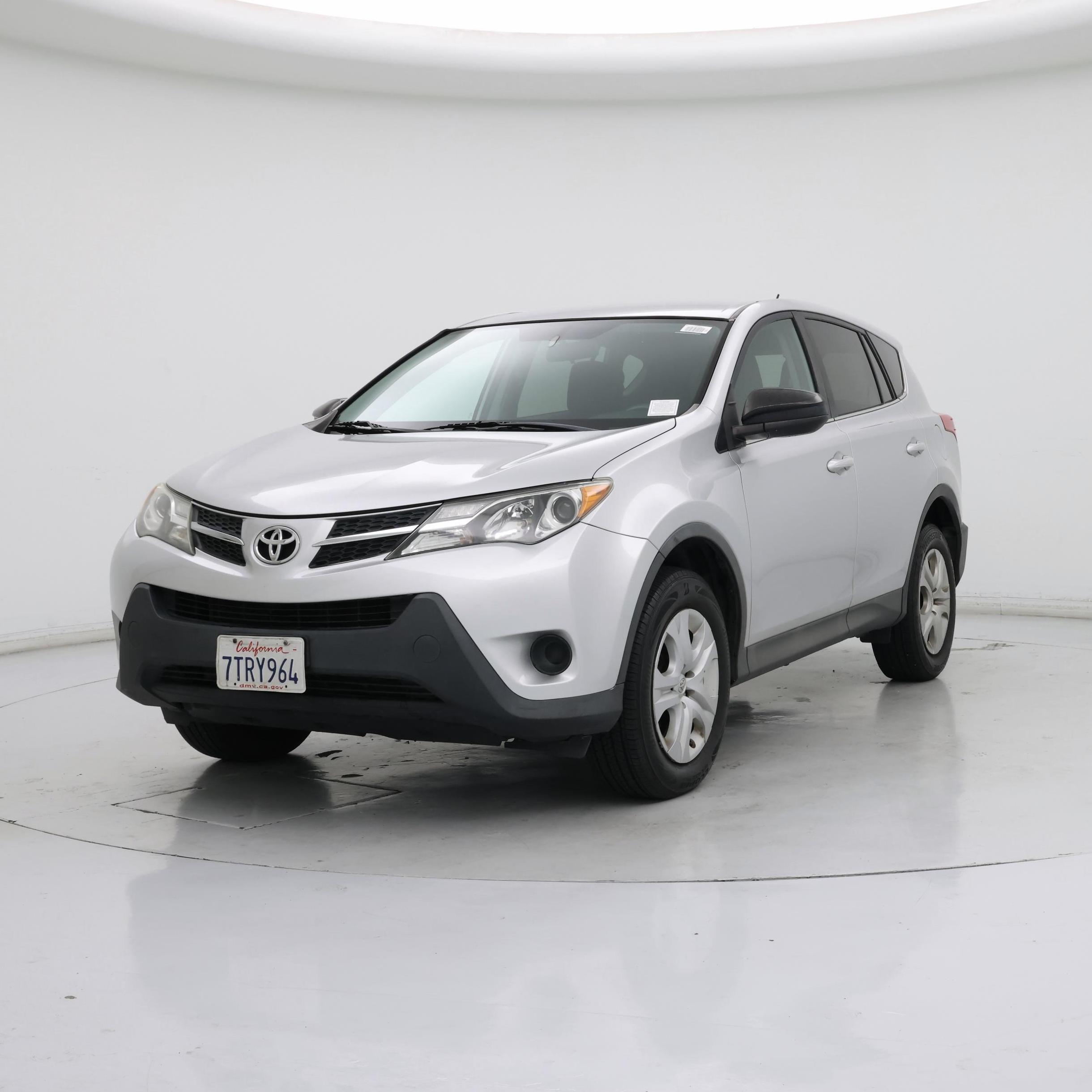 Thumbnail: 2015 Toyota RAV4 - 4