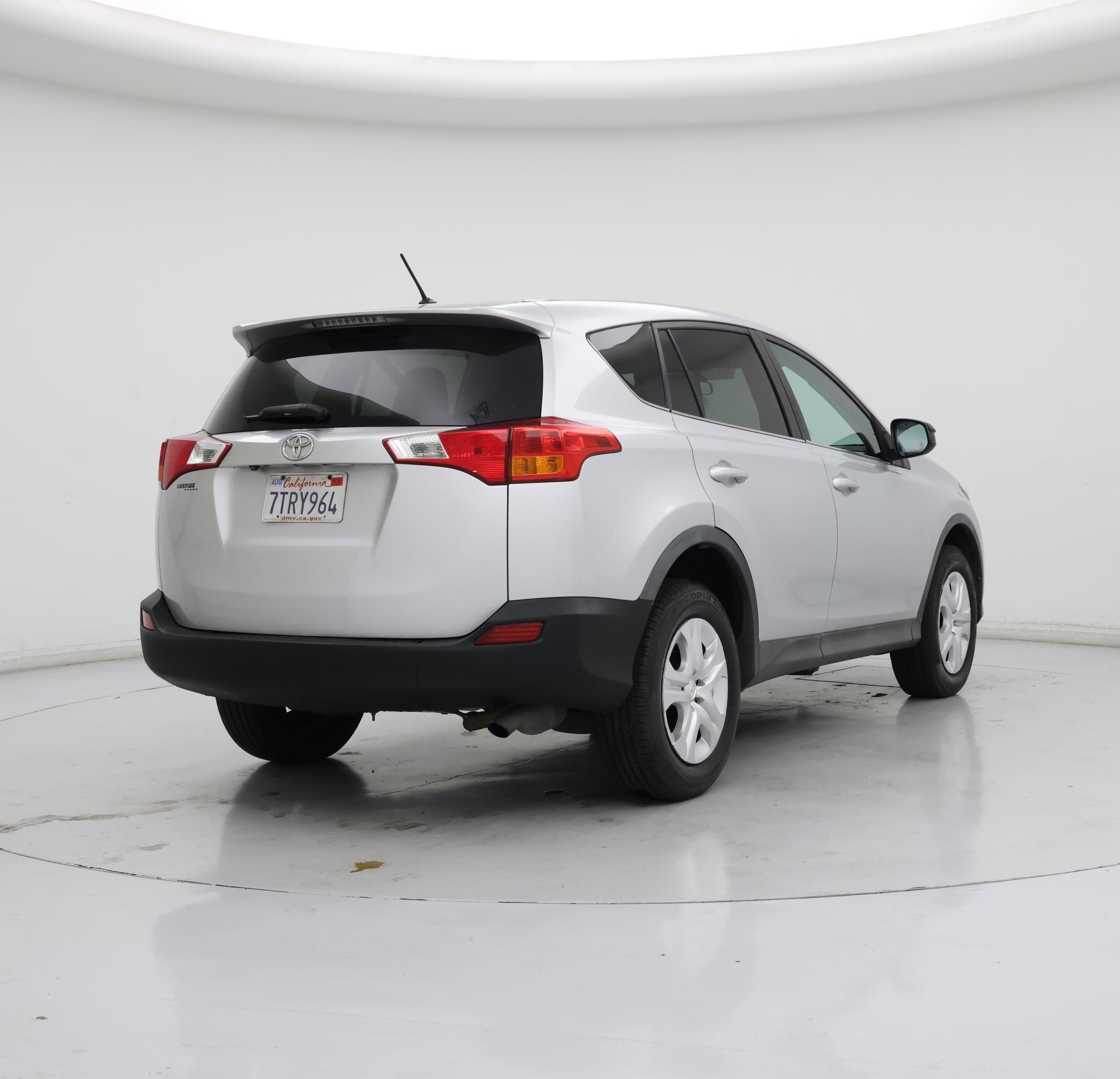 Thumbnail: 2015 Toyota RAV4 - 8