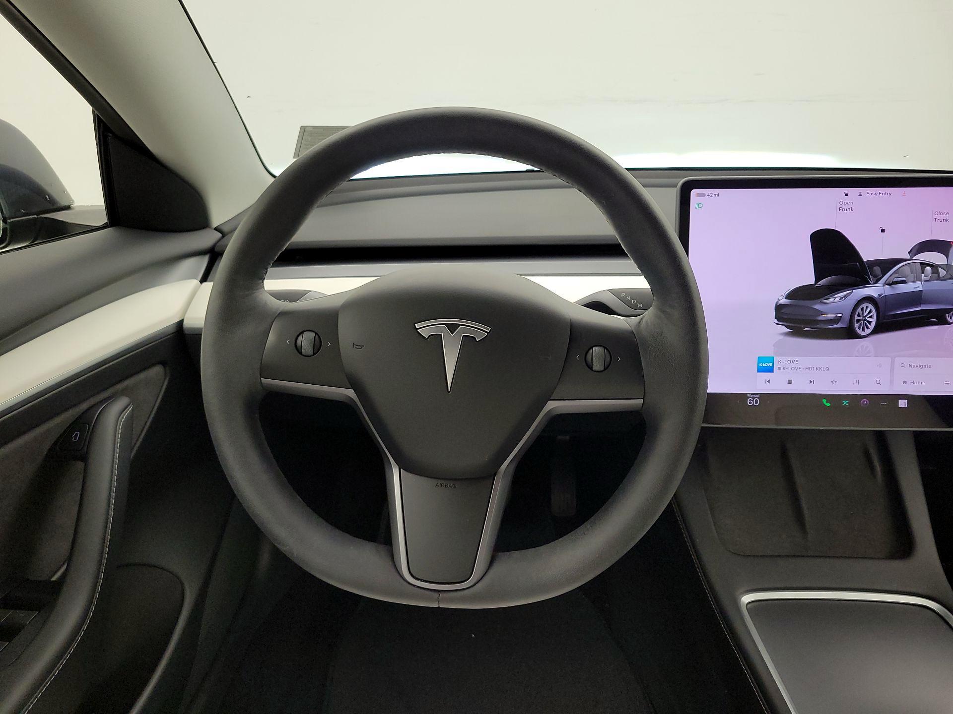 Thumbnail: 2022 Tesla Model 3 - 10