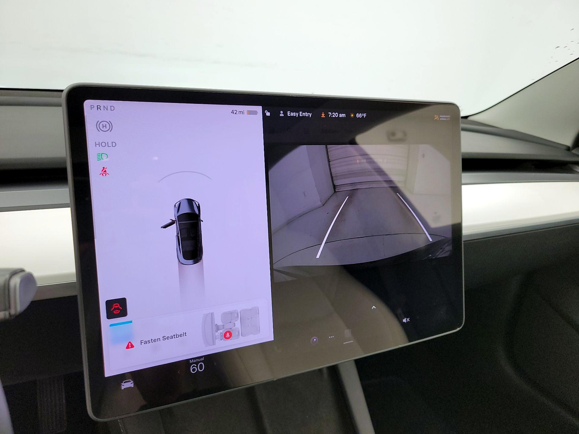 Thumbnail: 2022 Tesla Model 3 - 14