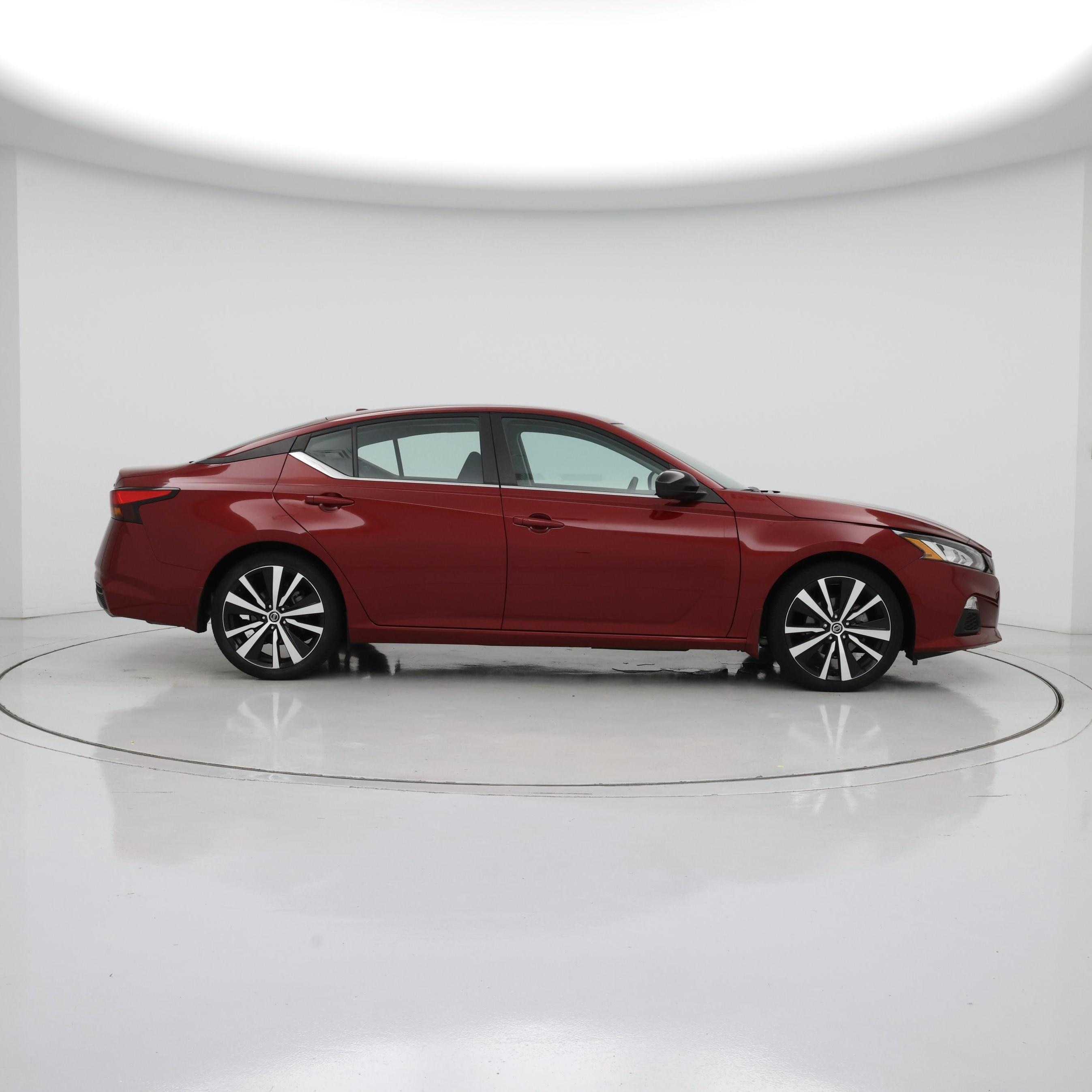 Thumbnail: 2020 Nissan Altima - 7