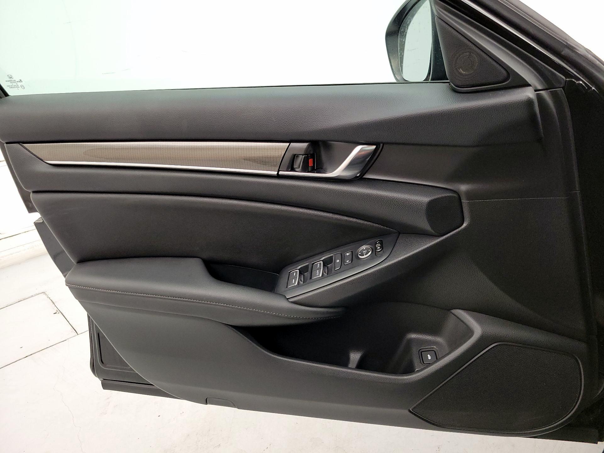 Thumbnail: 2020 Honda Accord - 12