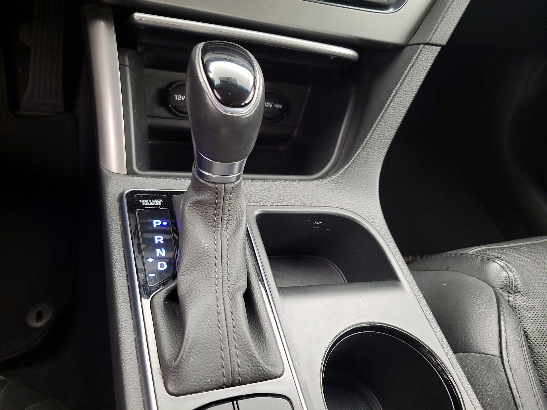 Thumbnail: 2015 Hyundai Sonata - 17