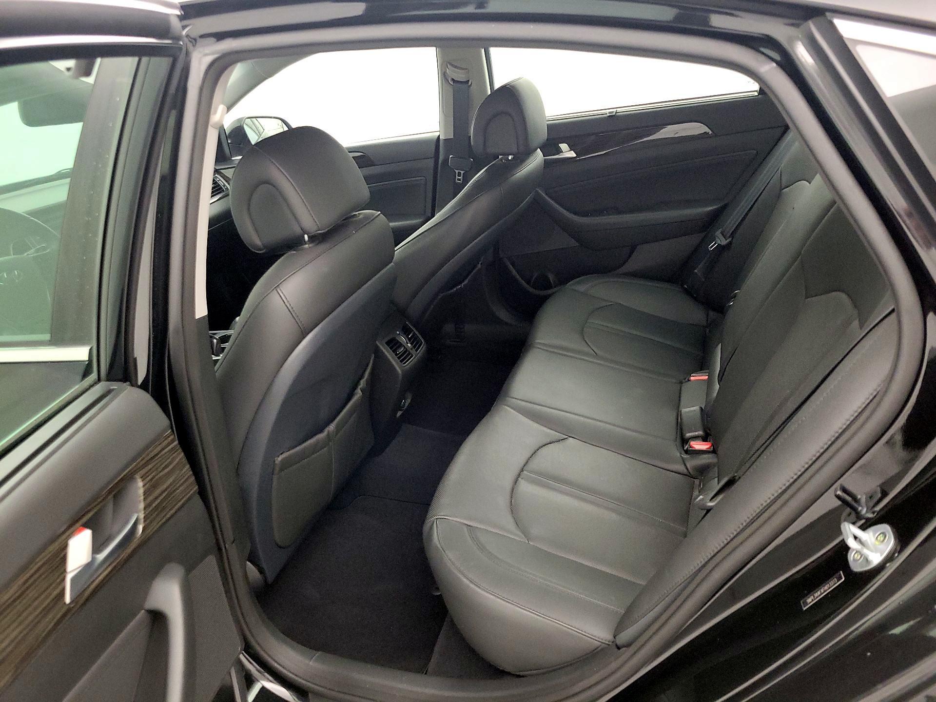 Thumbnail: 2015 Hyundai Sonata - 19