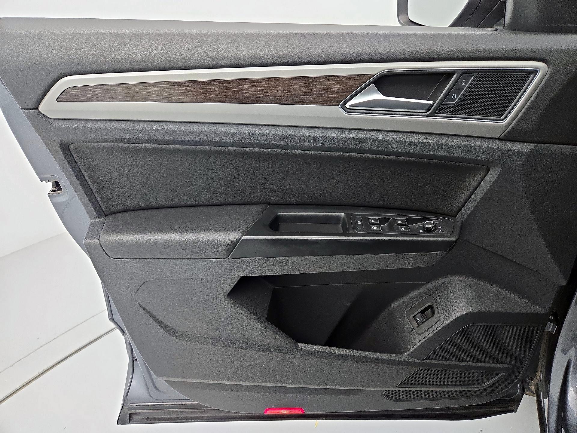 Thumbnail: 2019 Volkswagen Atlas - 12