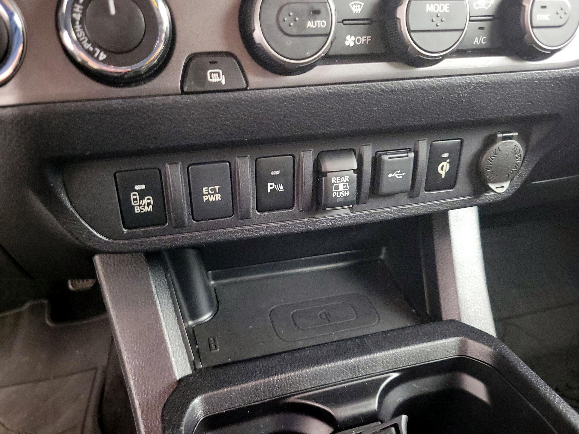 Thumbnail: 2021 Toyota Tacoma - 19