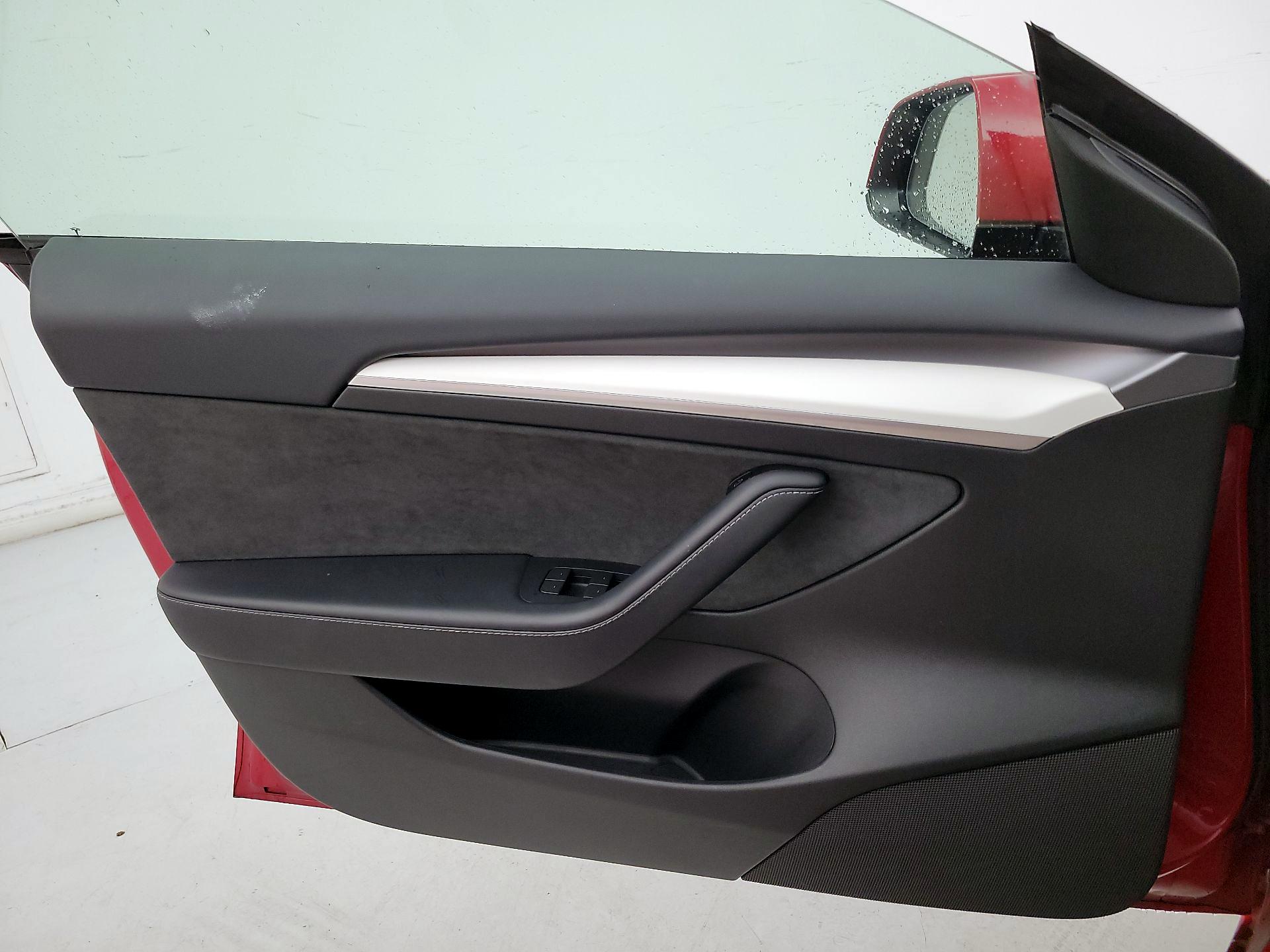 Thumbnail: 2023 Tesla Model 3 - 12