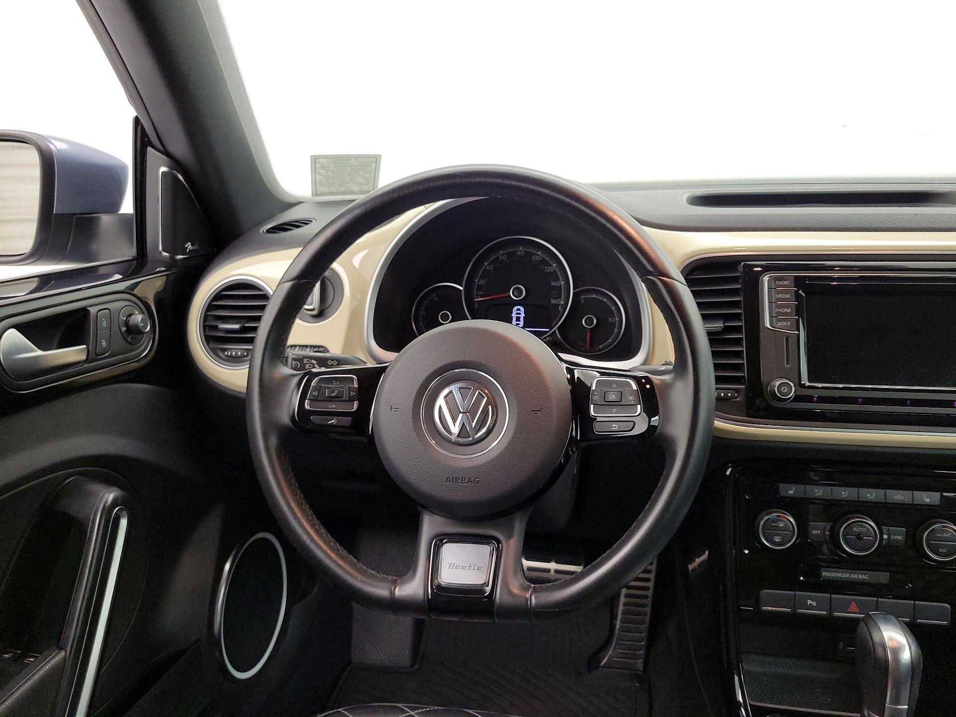 Thumbnail: 2019 Volkswagen Beetle - 10