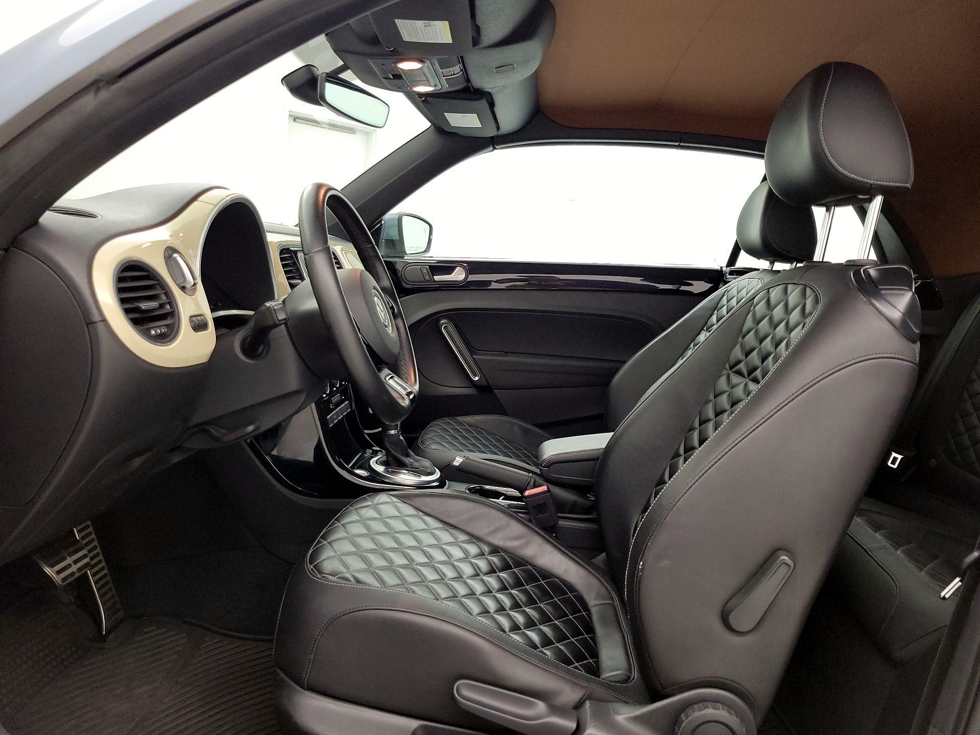 Thumbnail: 2019 Volkswagen Beetle - 11