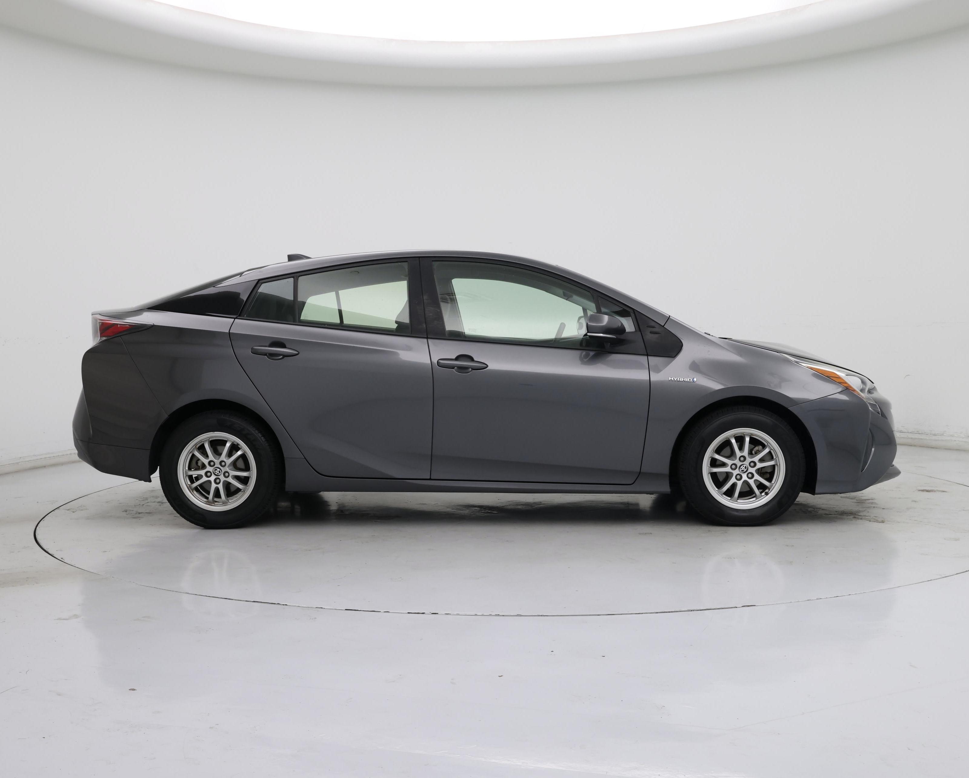 Thumbnail: 2017 Toyota Prius - 7