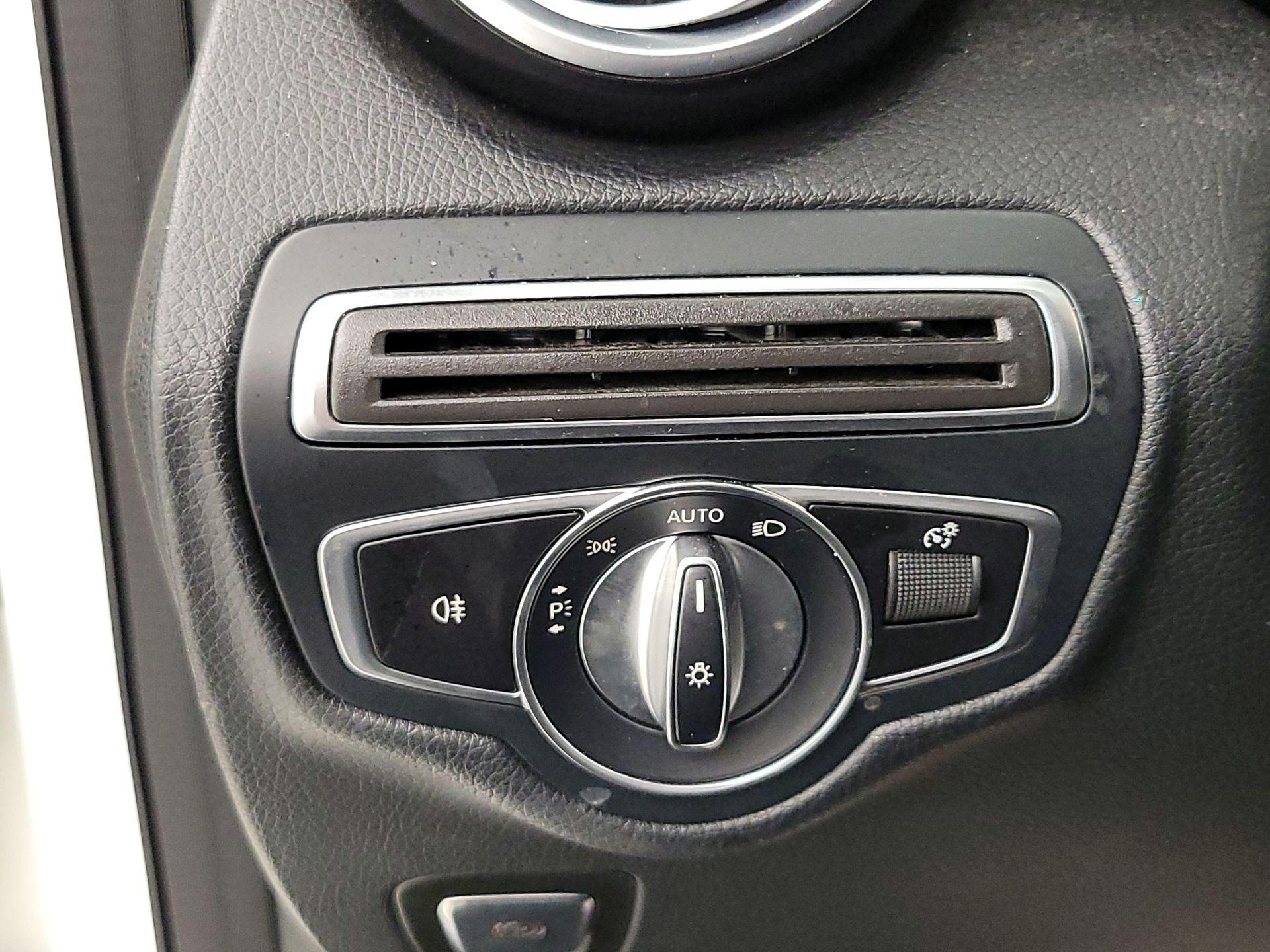 Thumbnail: 2019 Mercedes-Benz GLC - 13