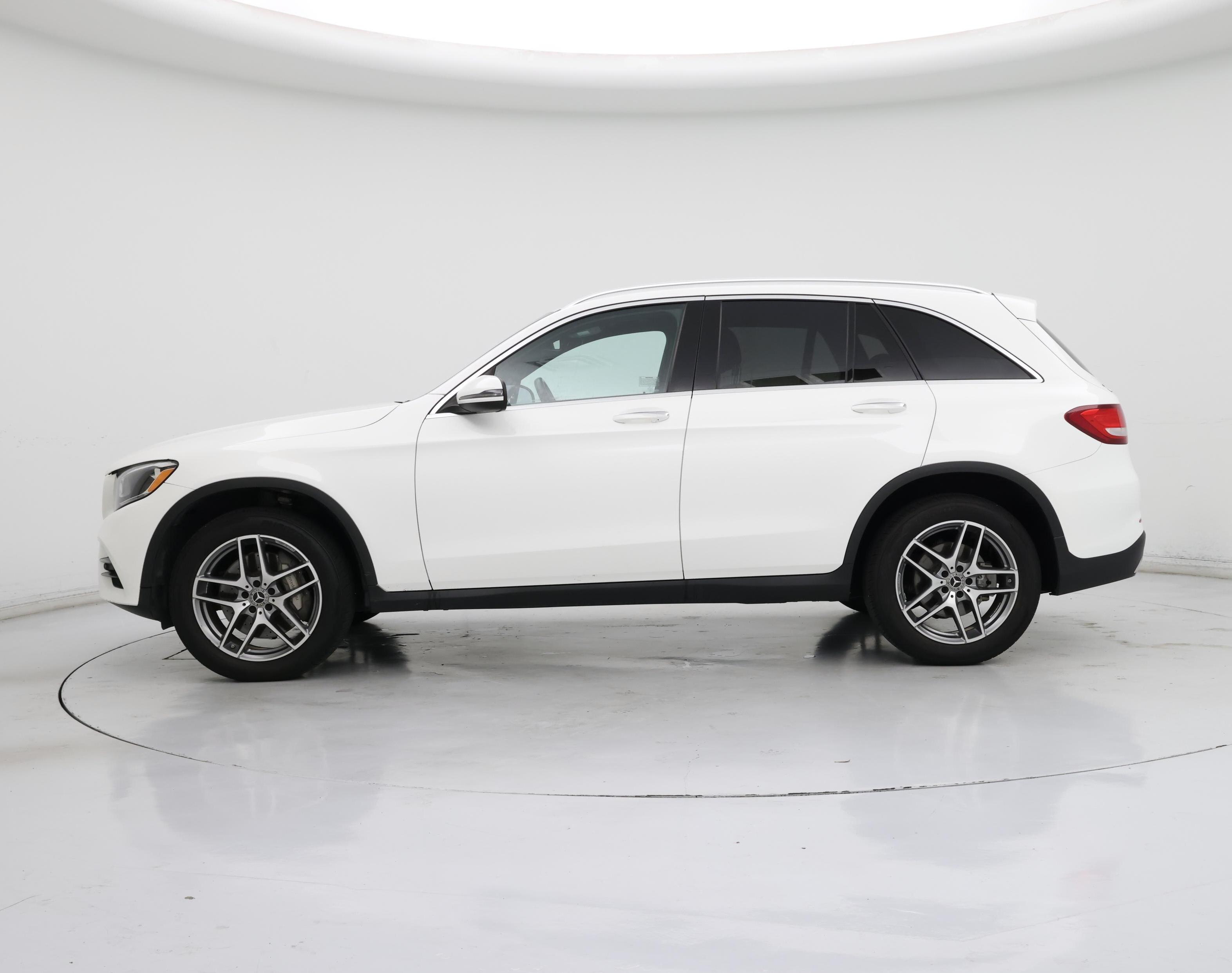 Thumbnail: 2019 Mercedes-Benz GLC - 3