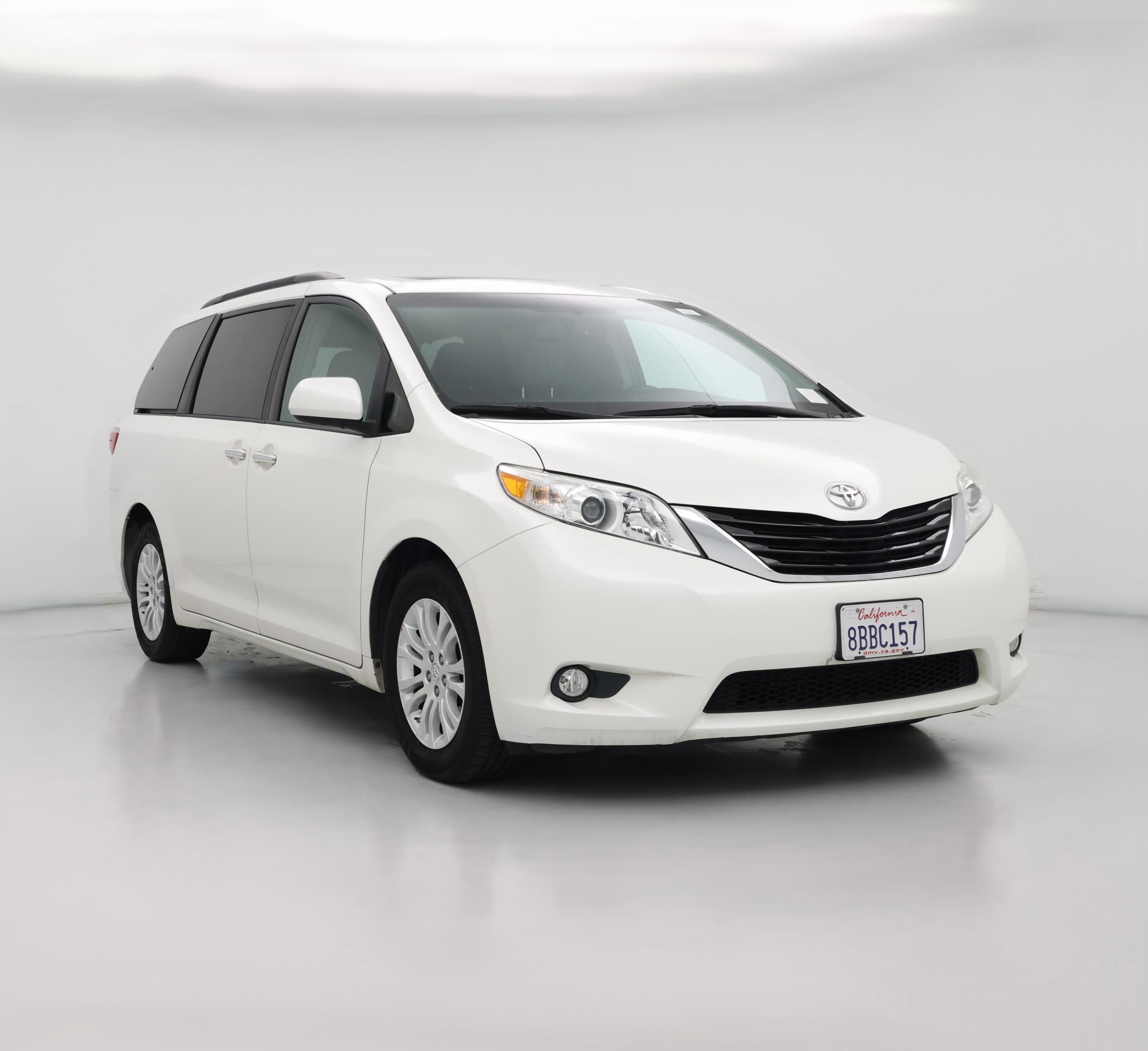 Thumbnail: 2017 Toyota Sienna - 1