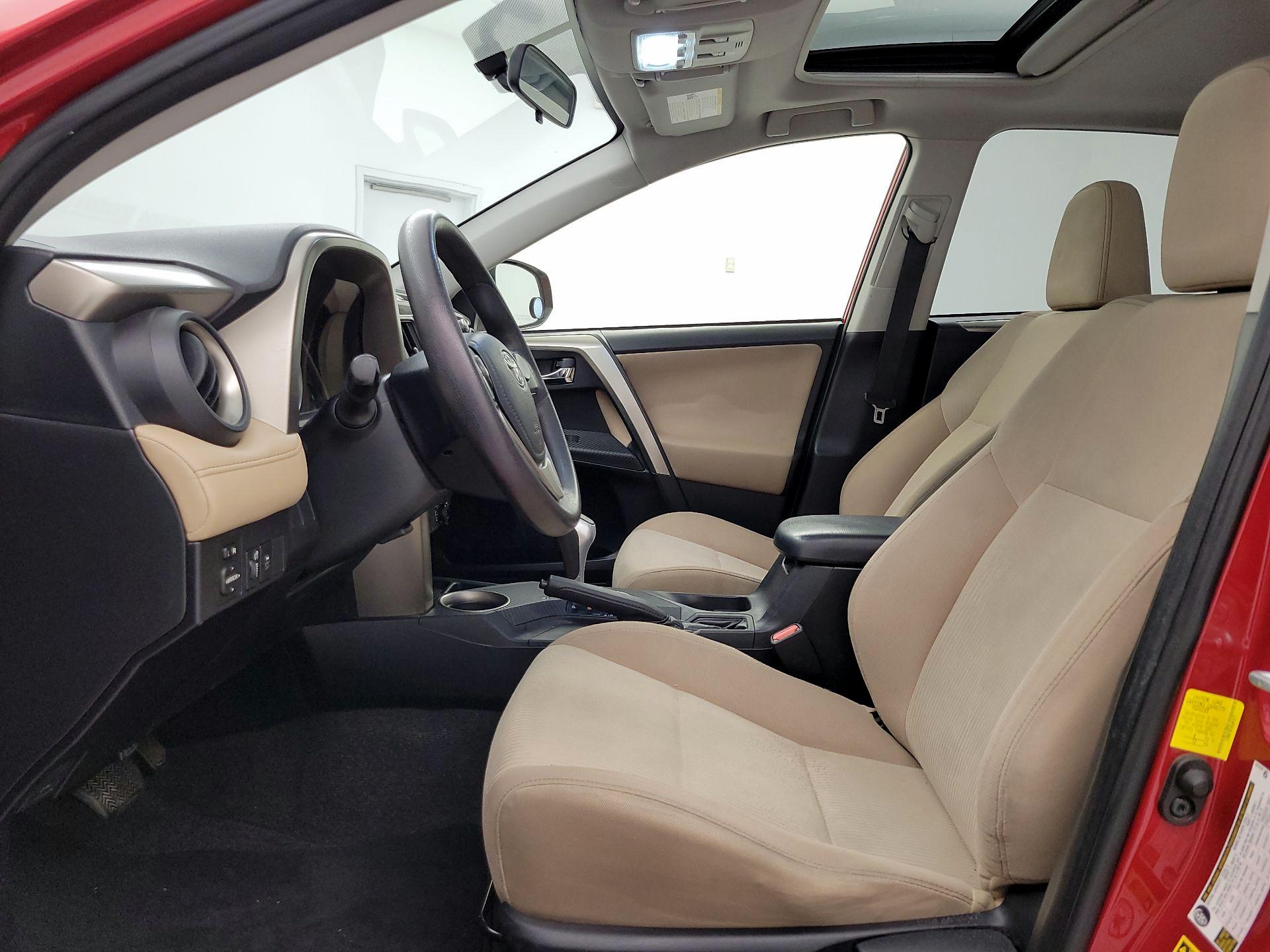 Thumbnail: 2014 Toyota RAV4 - 11
