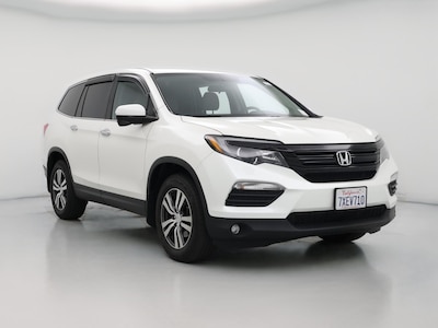 White 2017 Honda Pilot EX