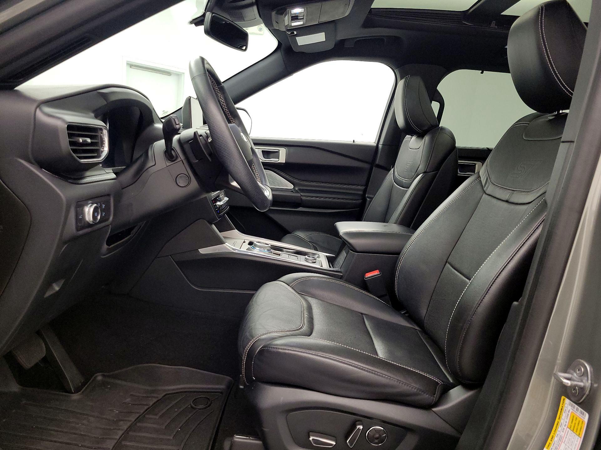 Thumbnail: 2020 Ford Explorer - 11