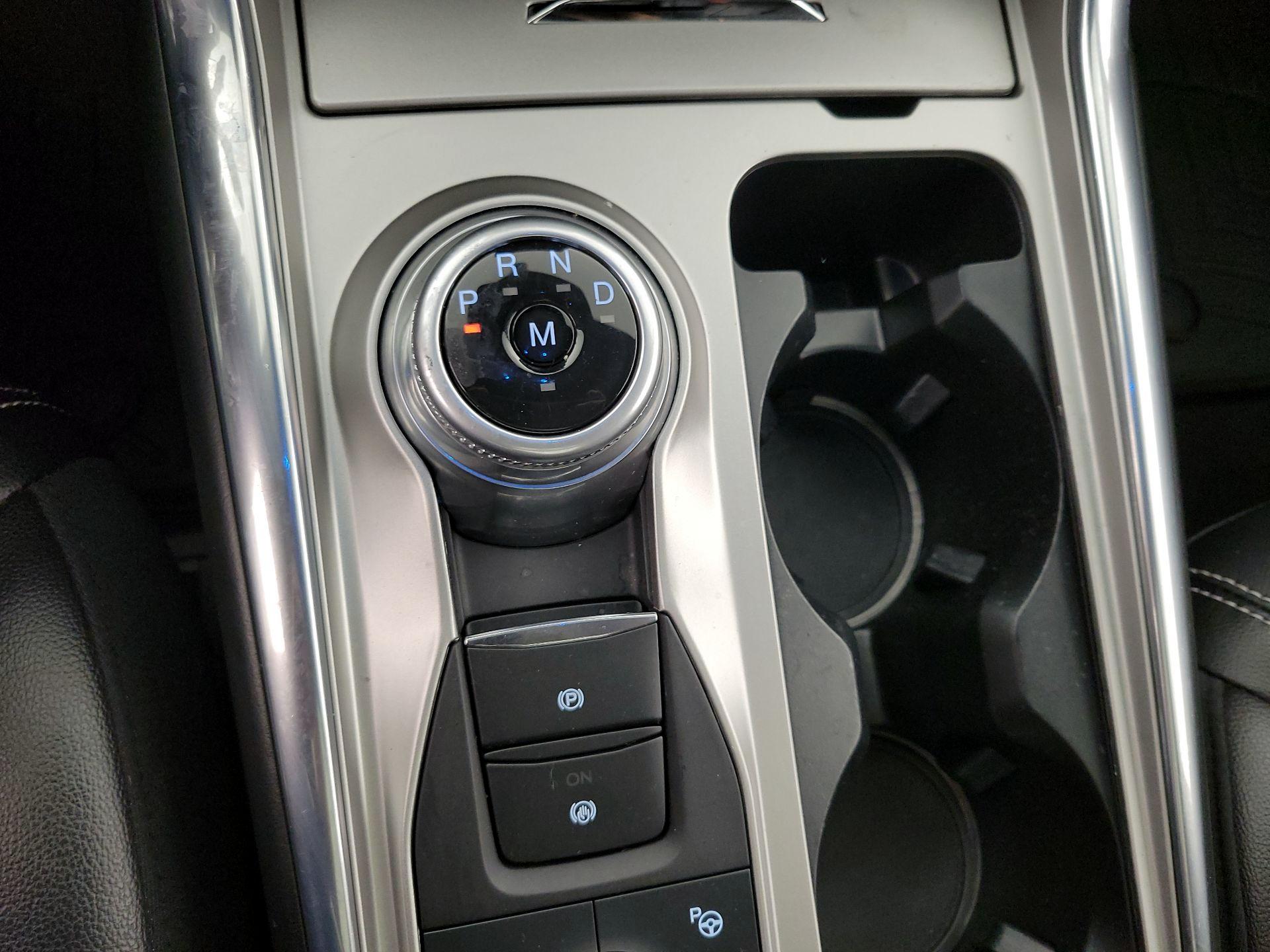Thumbnail: 2020 Ford Explorer - 18