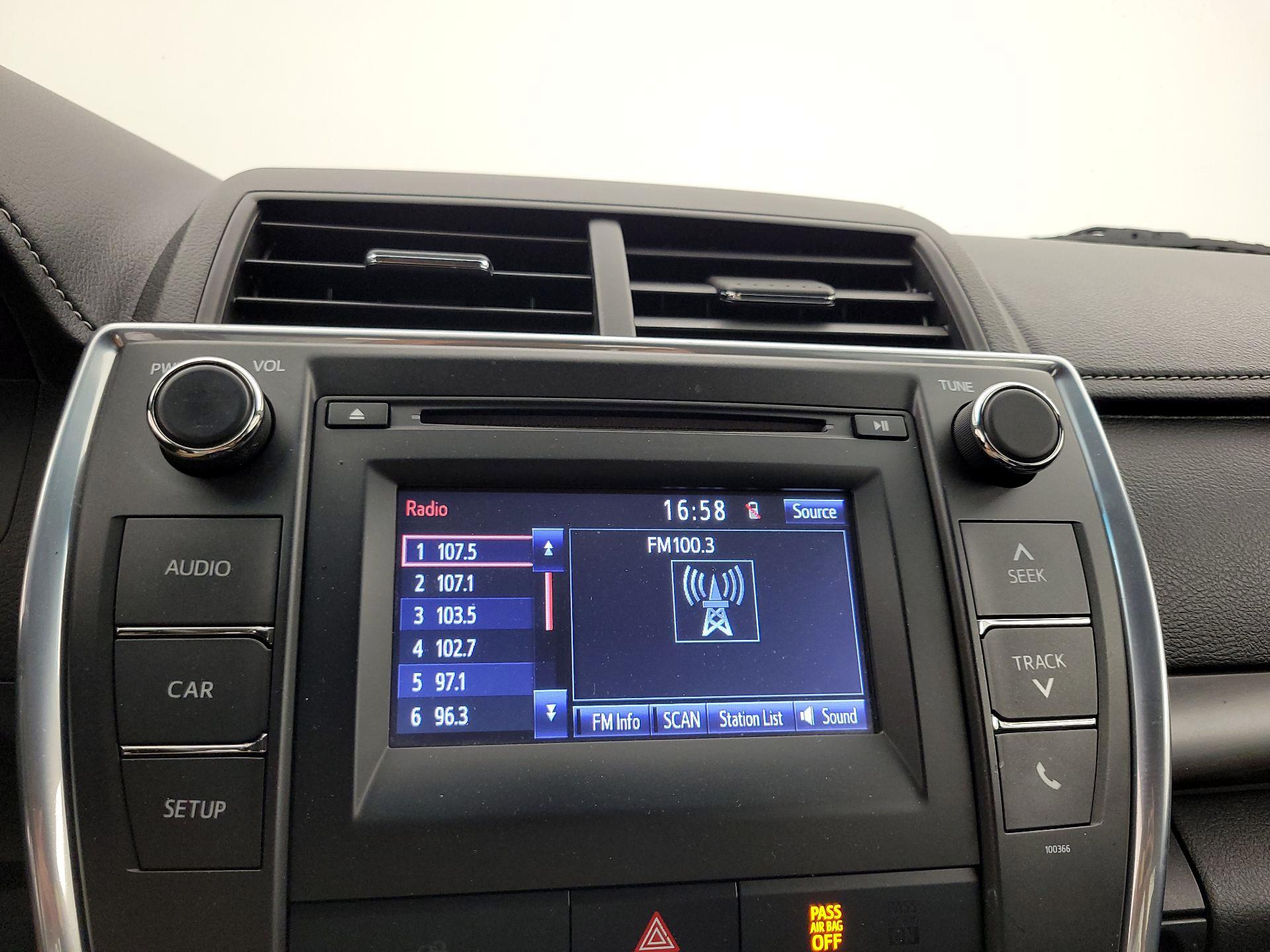 Thumbnail: 2015 Toyota Camry - 15