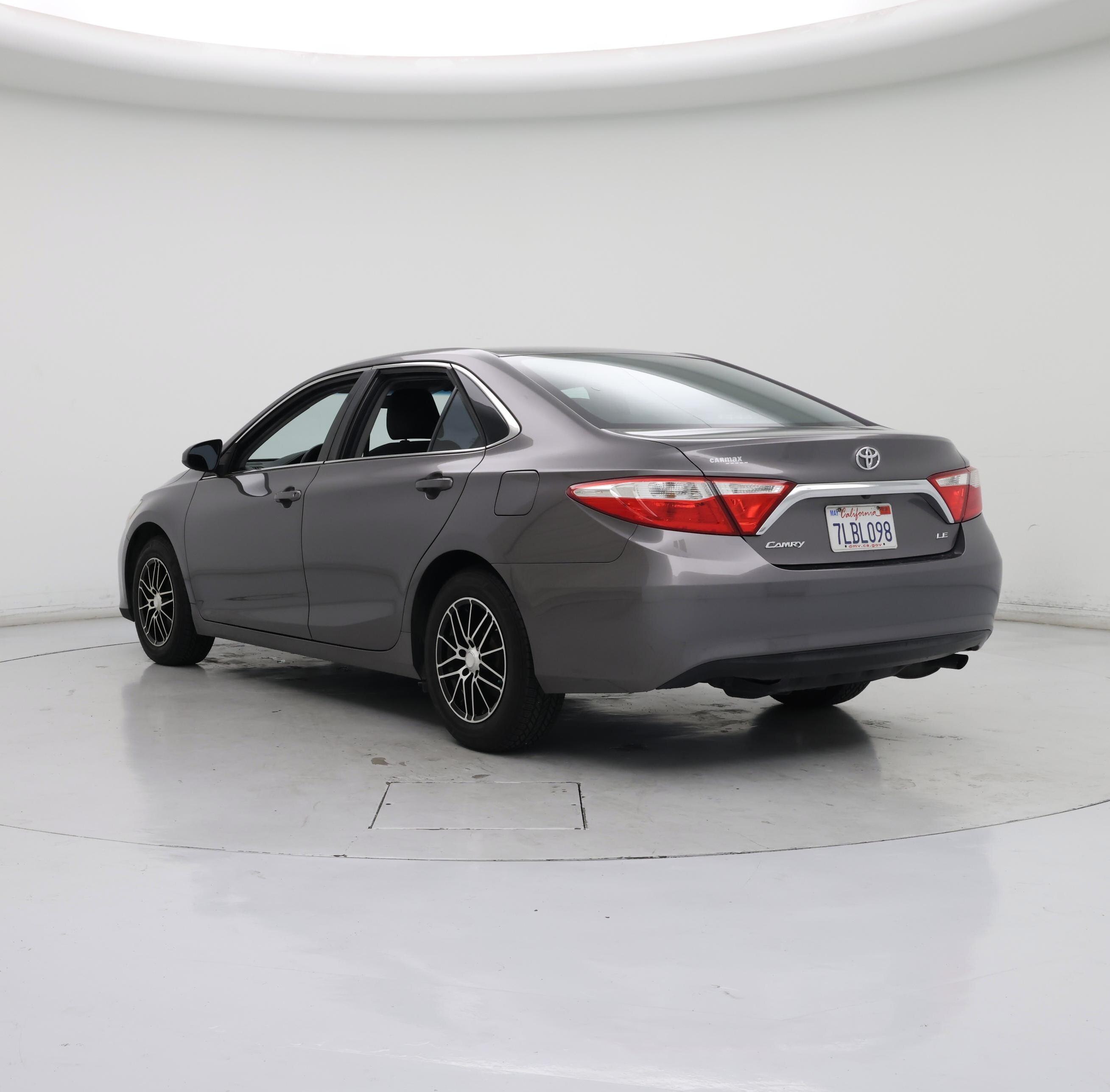 Thumbnail: 2015 Toyota Camry - 2