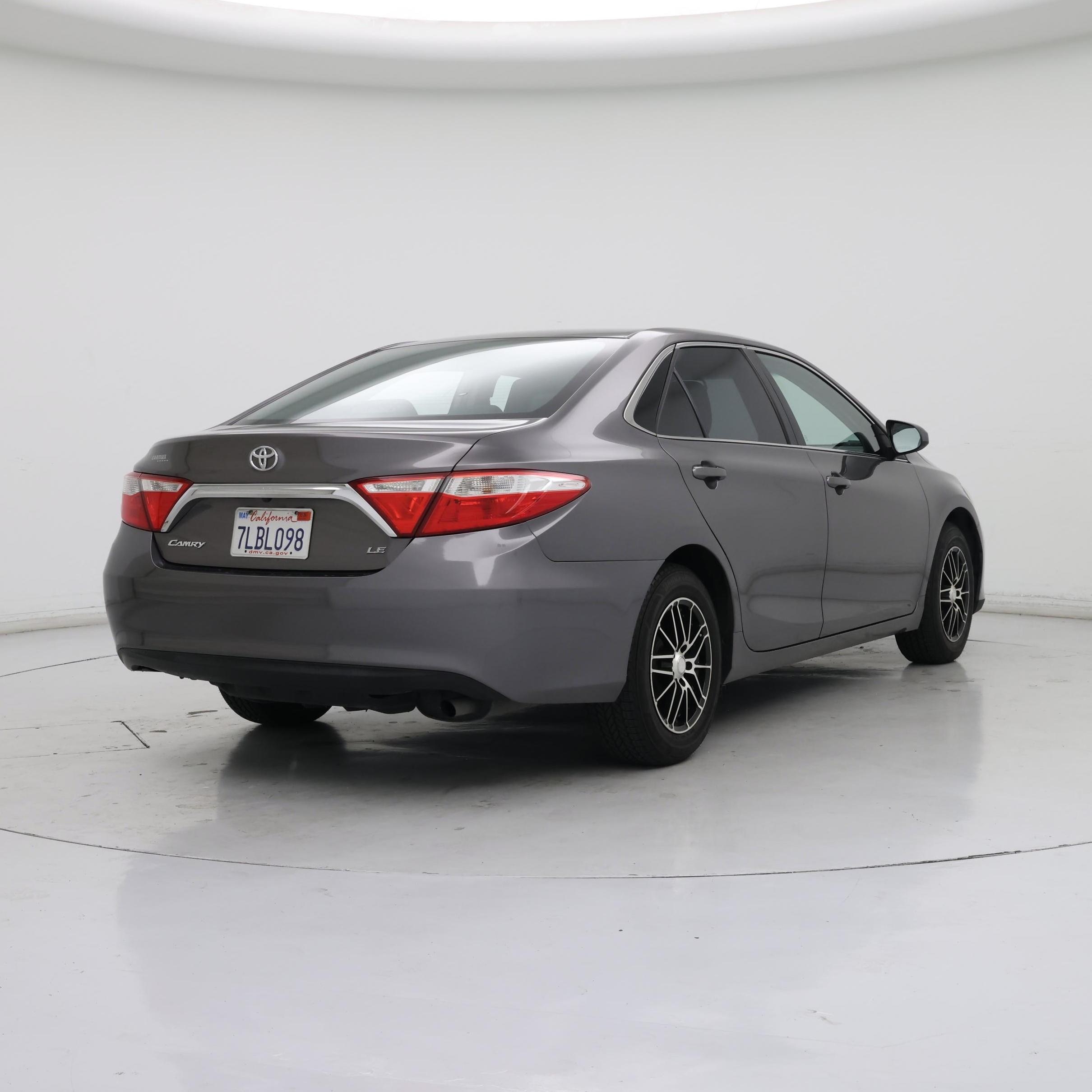 Thumbnail: 2015 Toyota Camry - 8