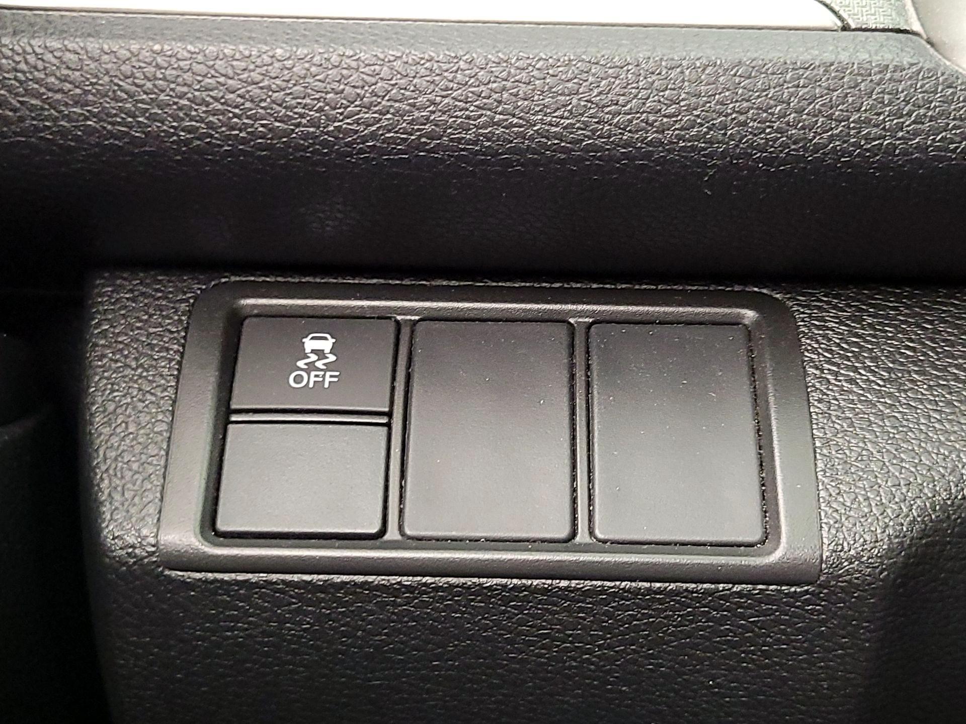 Thumbnail: 2016 Honda Civic - 13