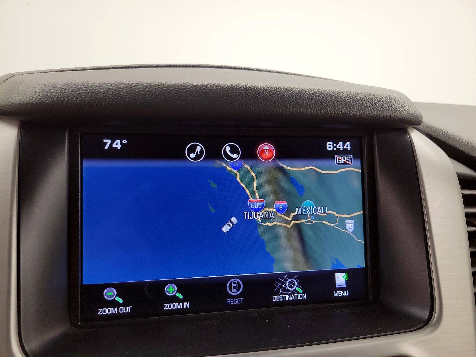 Thumbnail: 2015 GMC Yukon - 14