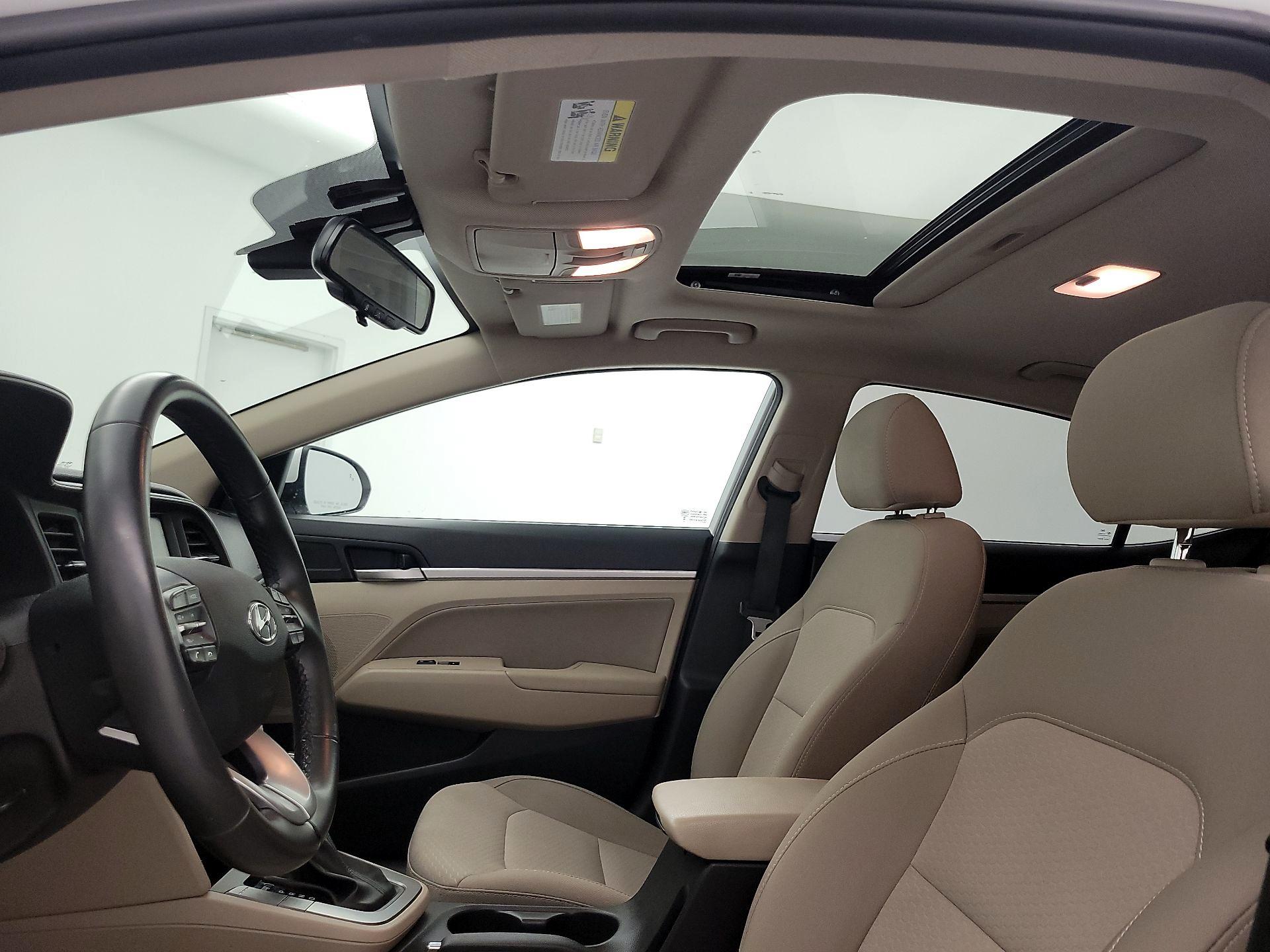 Thumbnail: 2019 Hyundai Elantra - 19