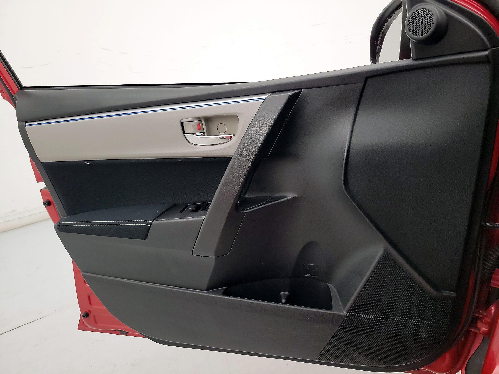 Thumbnail: 2016 Toyota Corolla - 12