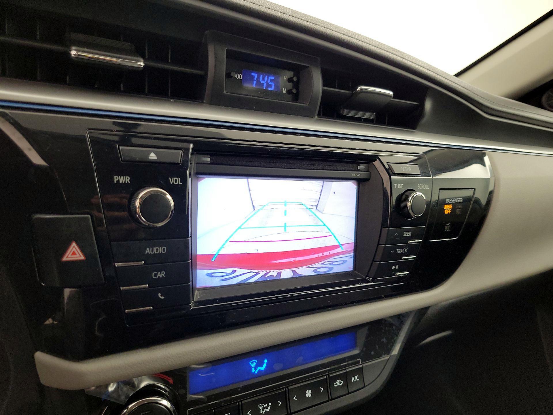 Thumbnail: 2016 Toyota Corolla - 14