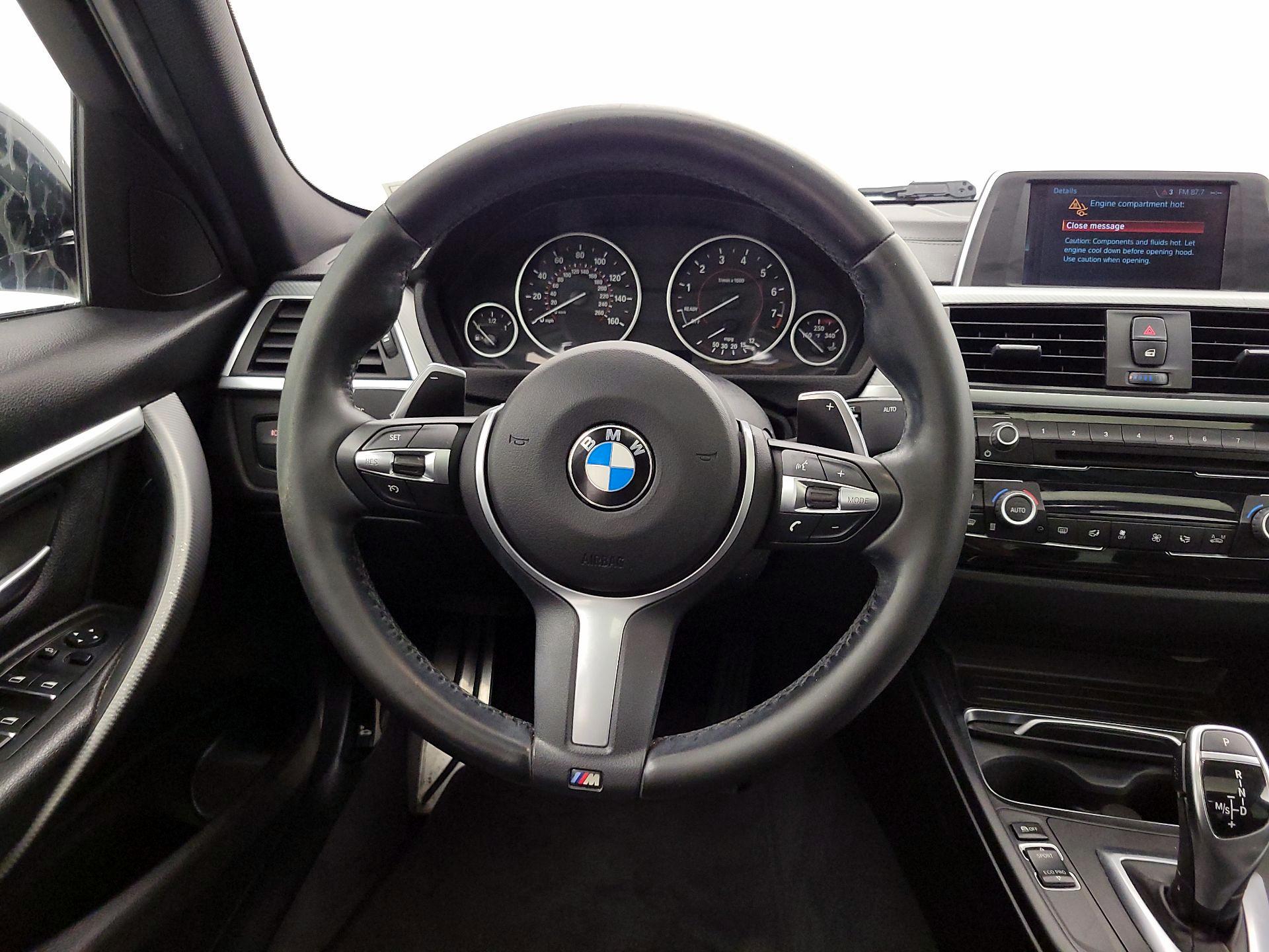 Thumbnail: 2018 BMW 3 Series - 10