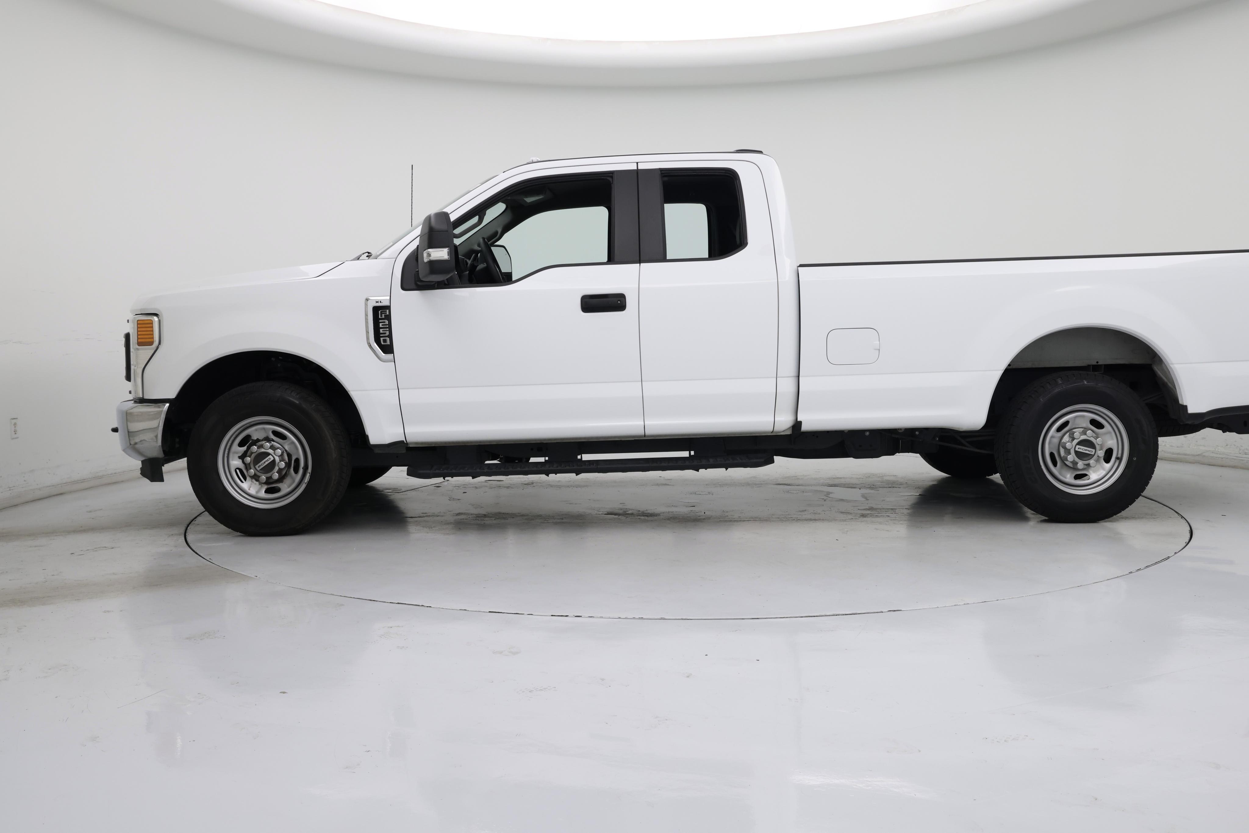 Thumbnail: 2022 Ford F-250 - 3