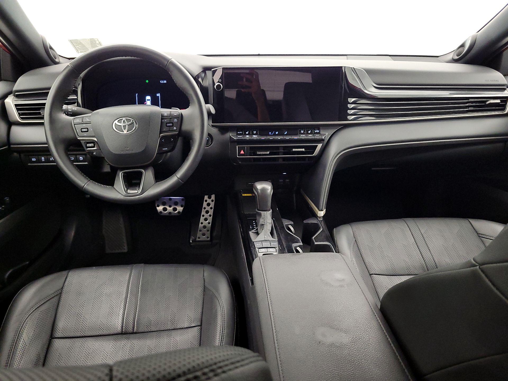 Thumbnail: 2025 Toyota Camry - 9