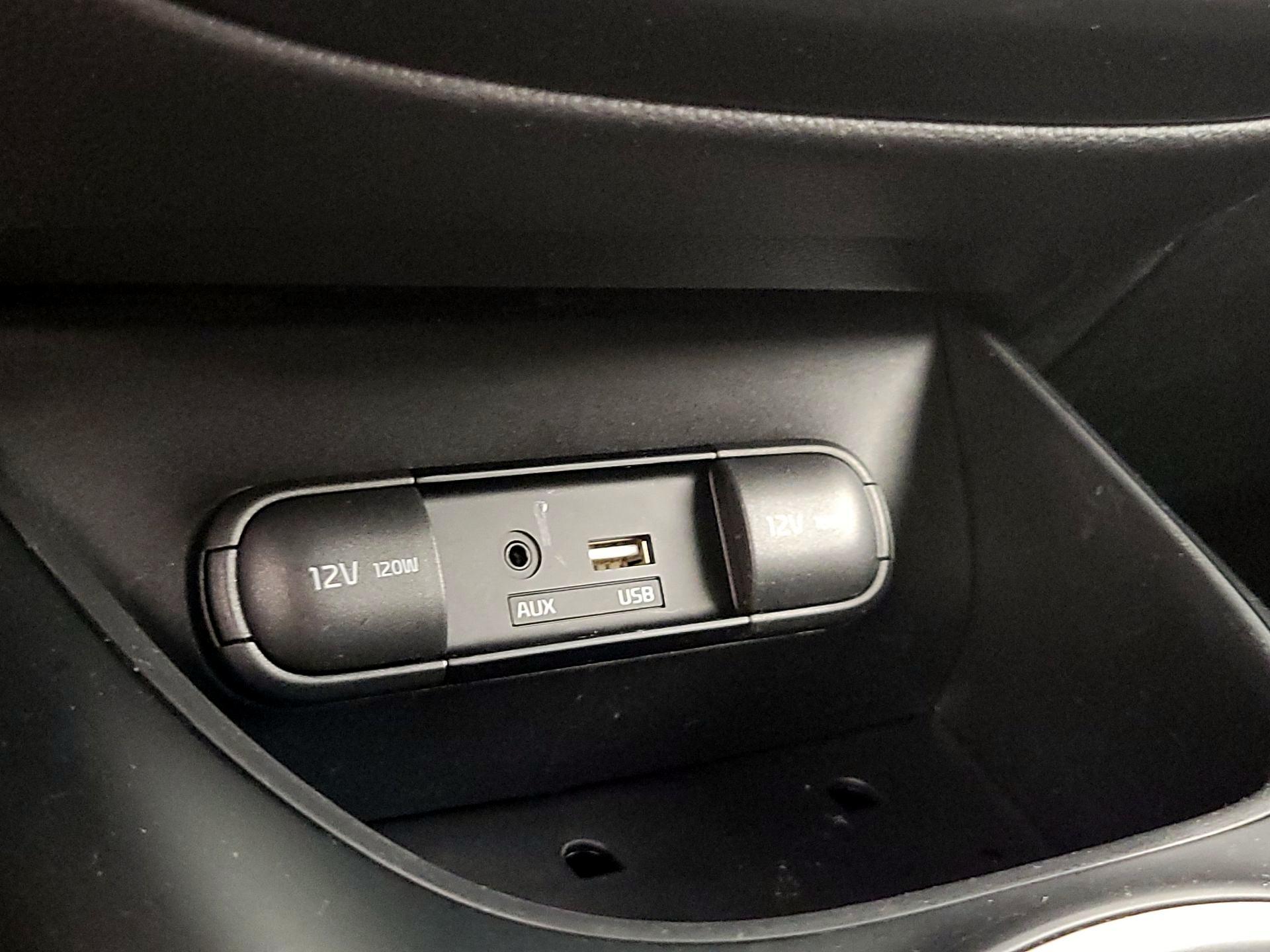 Thumbnail: 2017 Kia Soul - 15