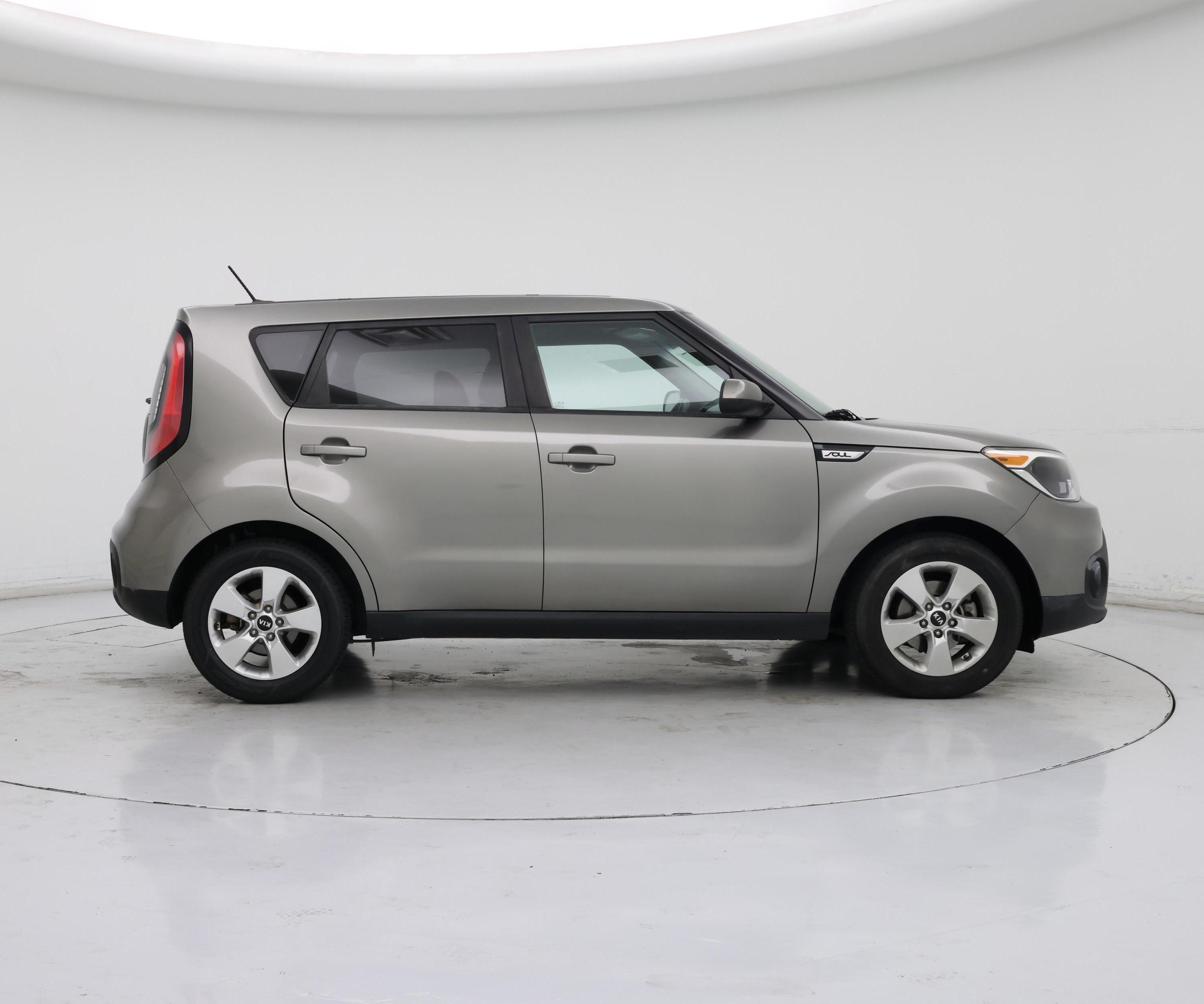 Thumbnail: 2017 Kia Soul - 7