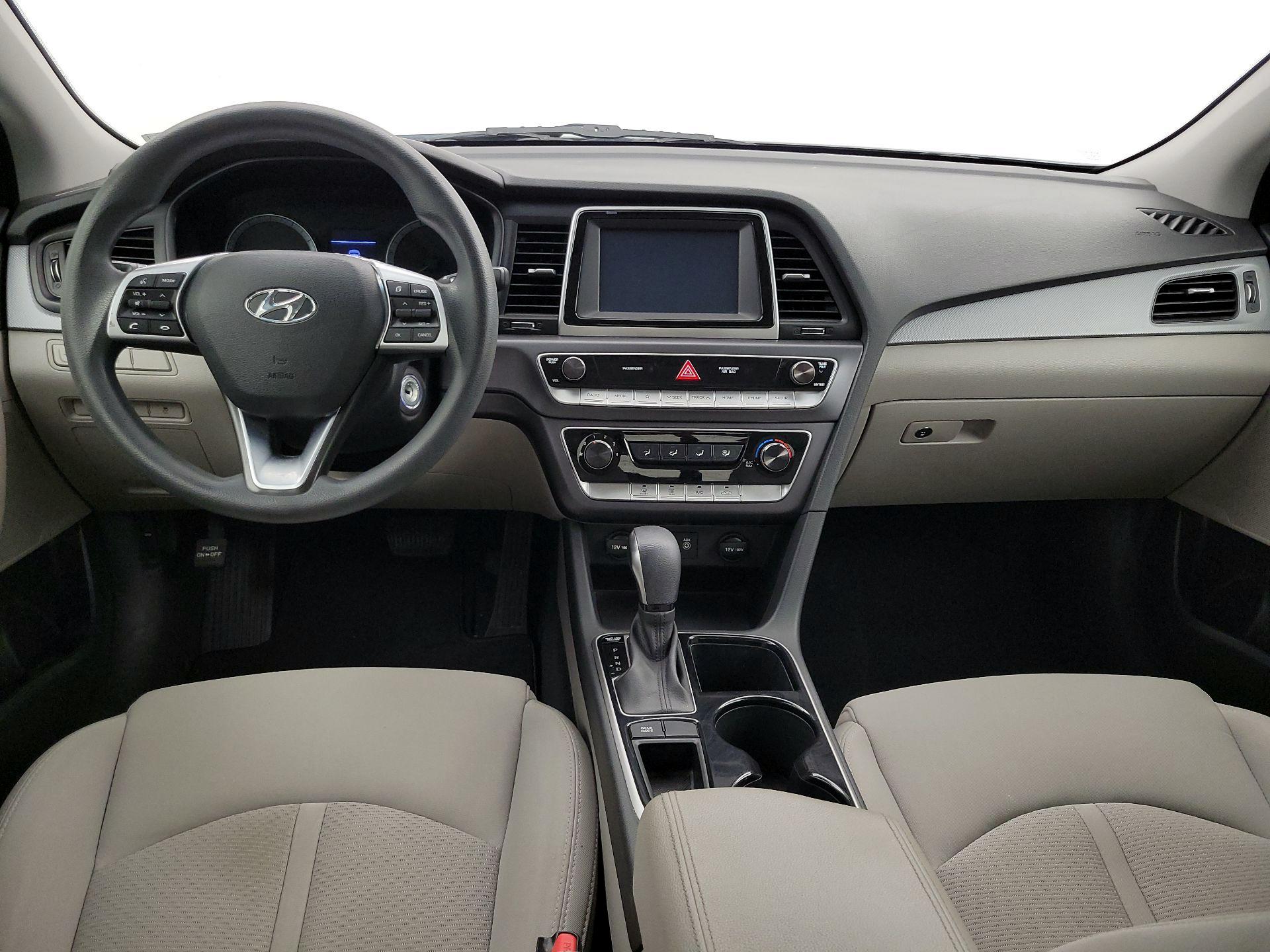 Thumbnail: 2019 Hyundai Sonata - 9