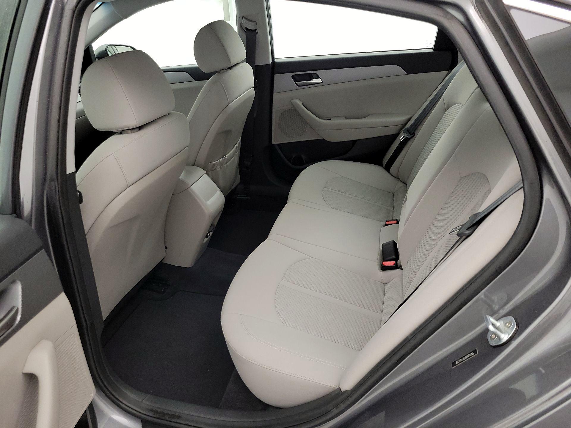 Thumbnail: 2019 Hyundai Sonata - 19