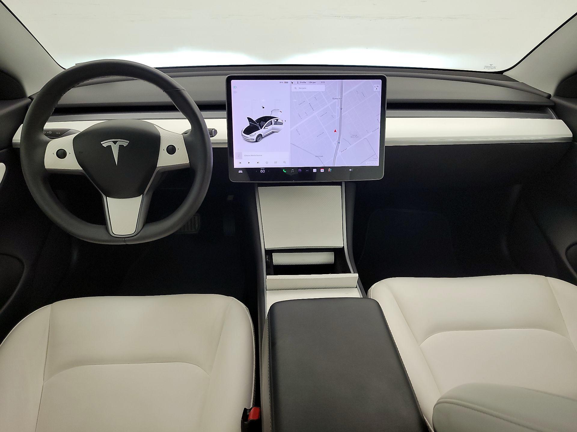 Thumbnail: 2020 Tesla Model 3 - 9