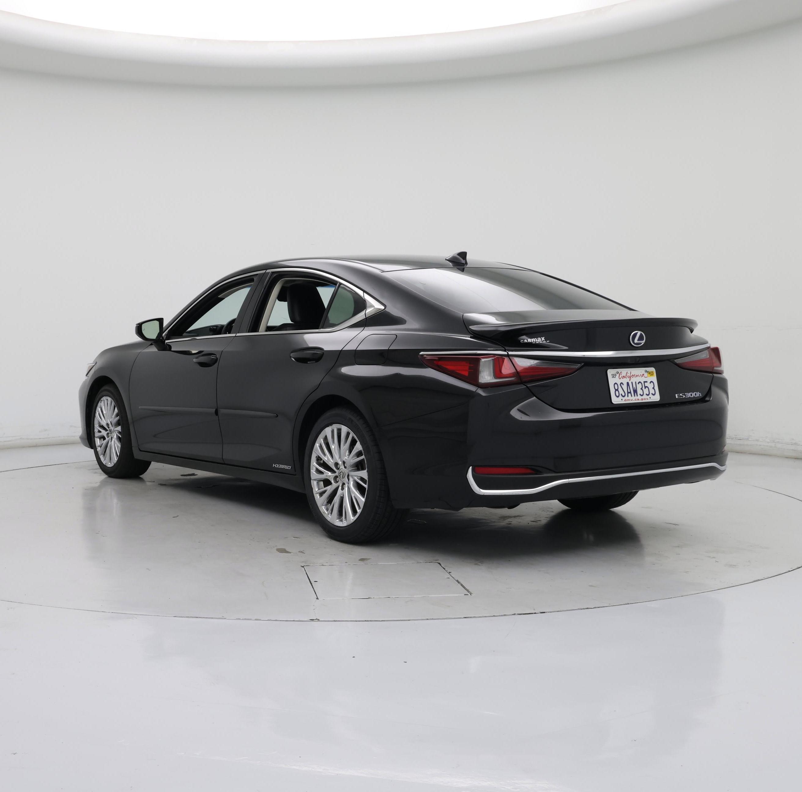 Thumbnail: 2020 Lexus ES - 2