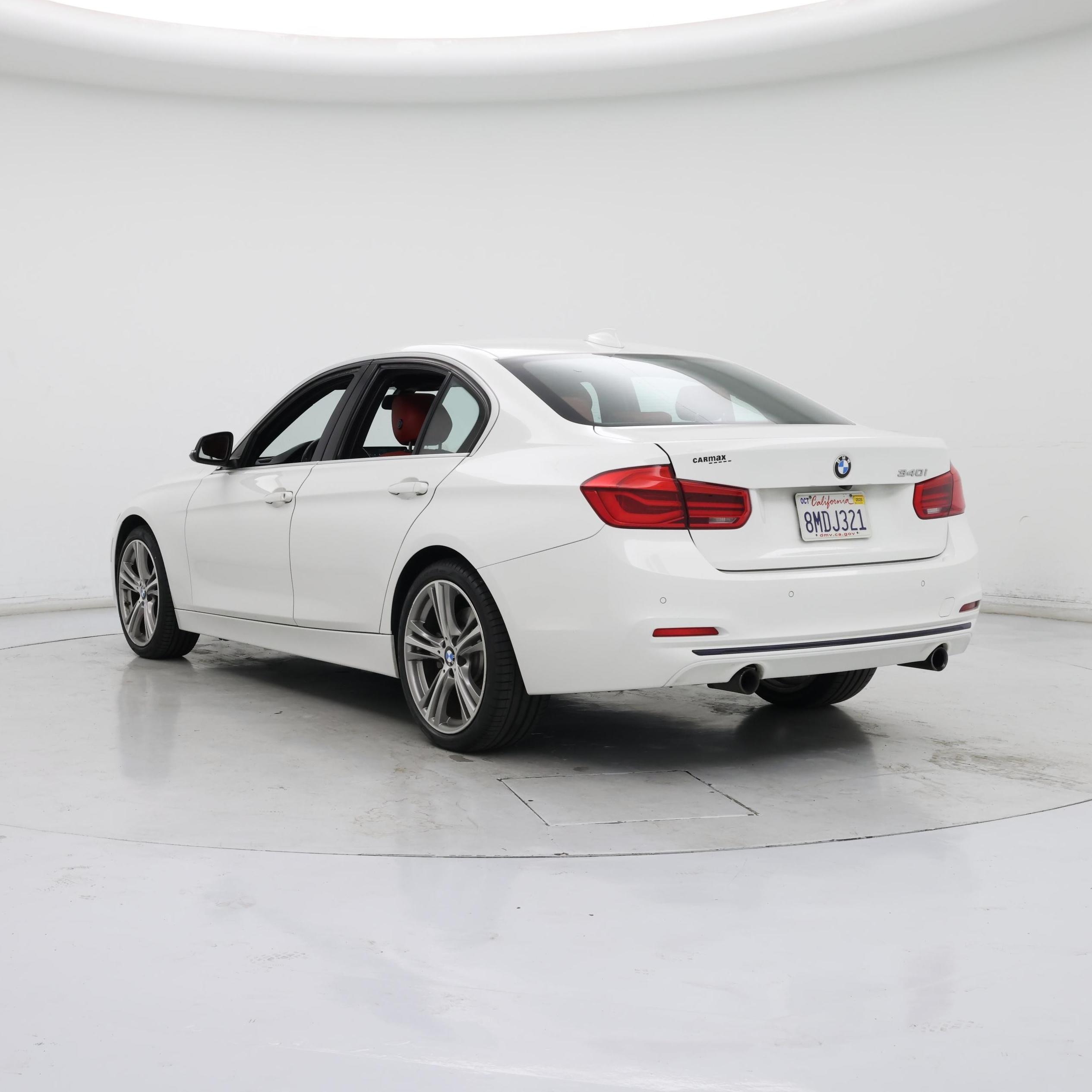 Thumbnail: 2016 BMW 3 Series - 2