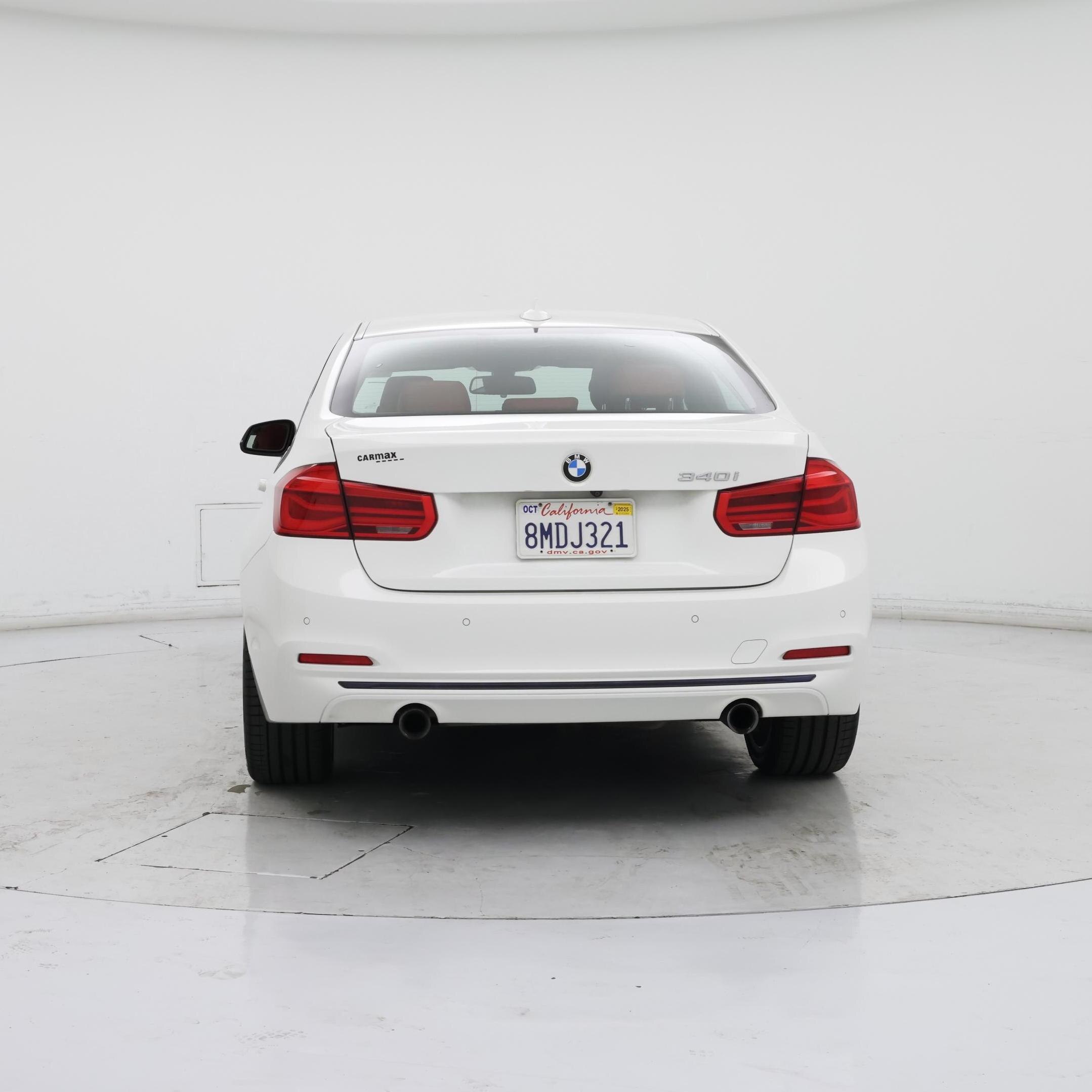 Thumbnail: 2016 BMW 3 Series - 6