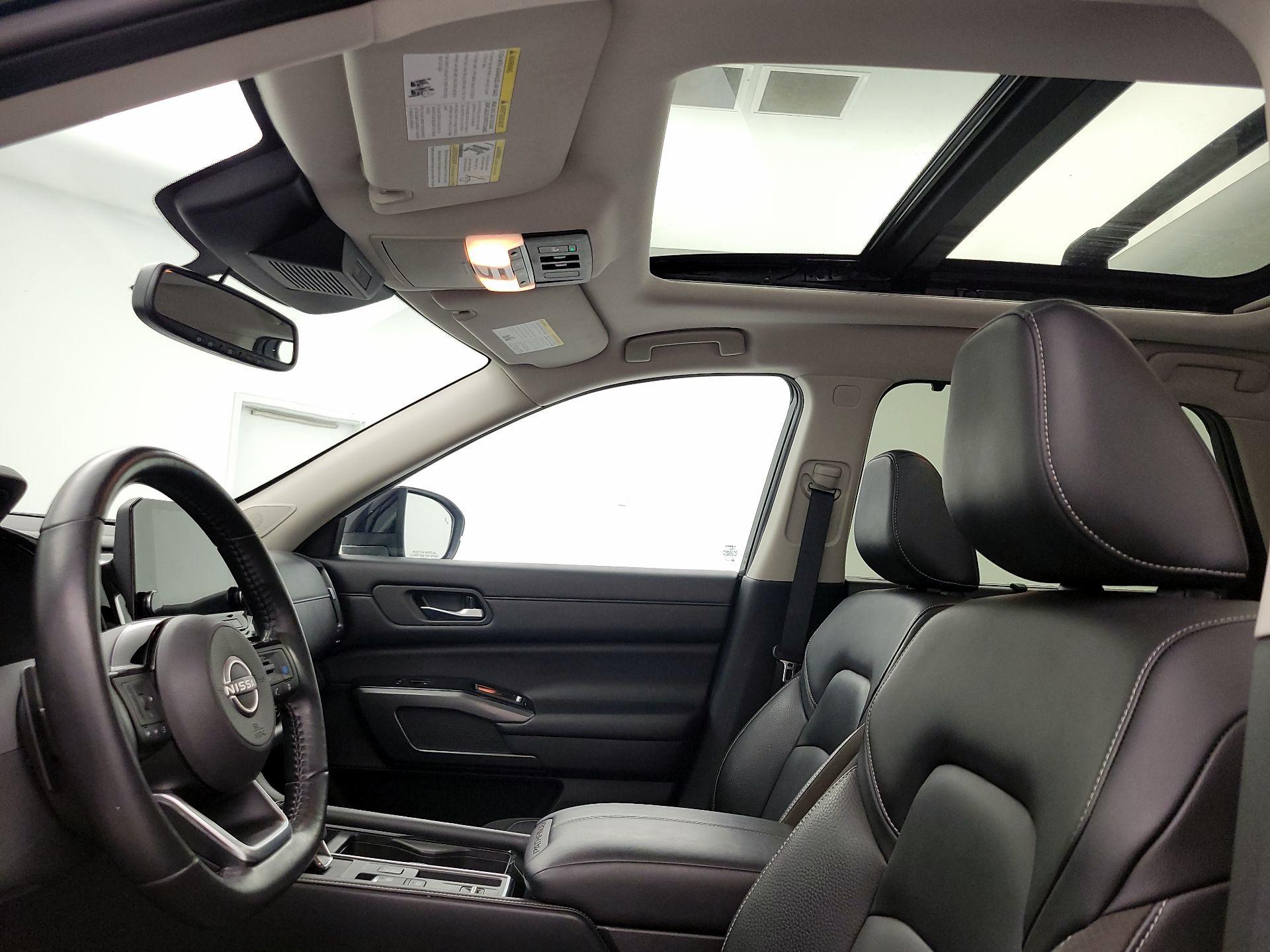Thumbnail: 2022 Nissan Pathfinder - 20