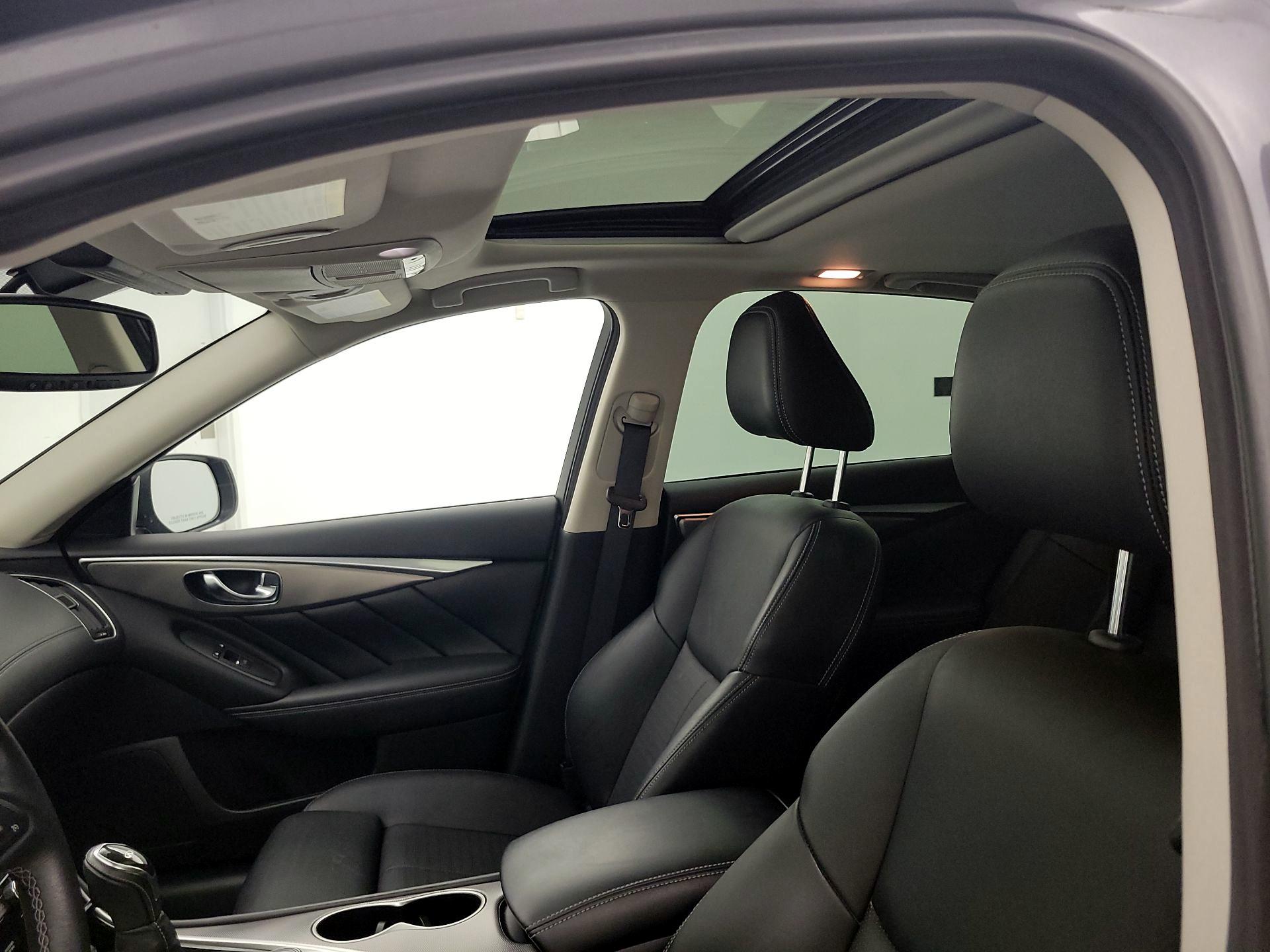 Thumbnail: 2019 INFINITI Q50 - 18