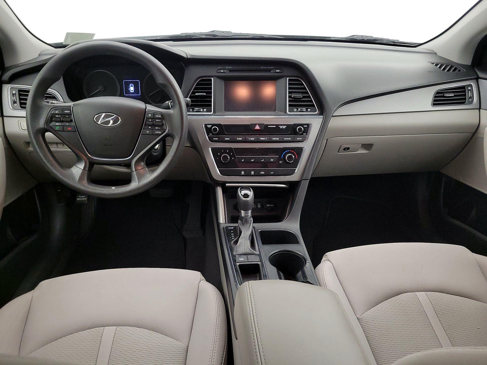 Thumbnail: 2017 Hyundai Sonata - 9