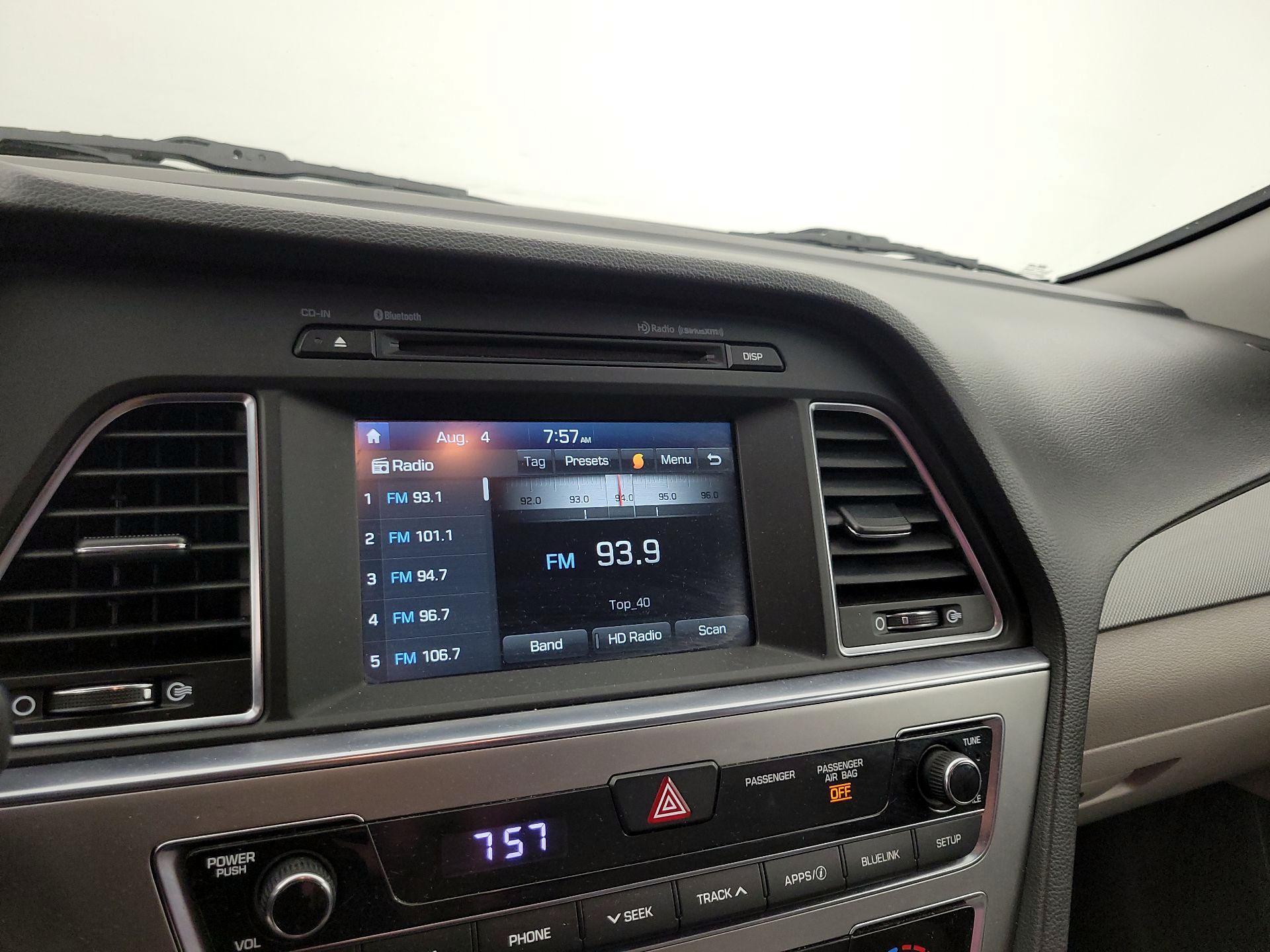 Thumbnail: 2017 Hyundai Sonata - 15