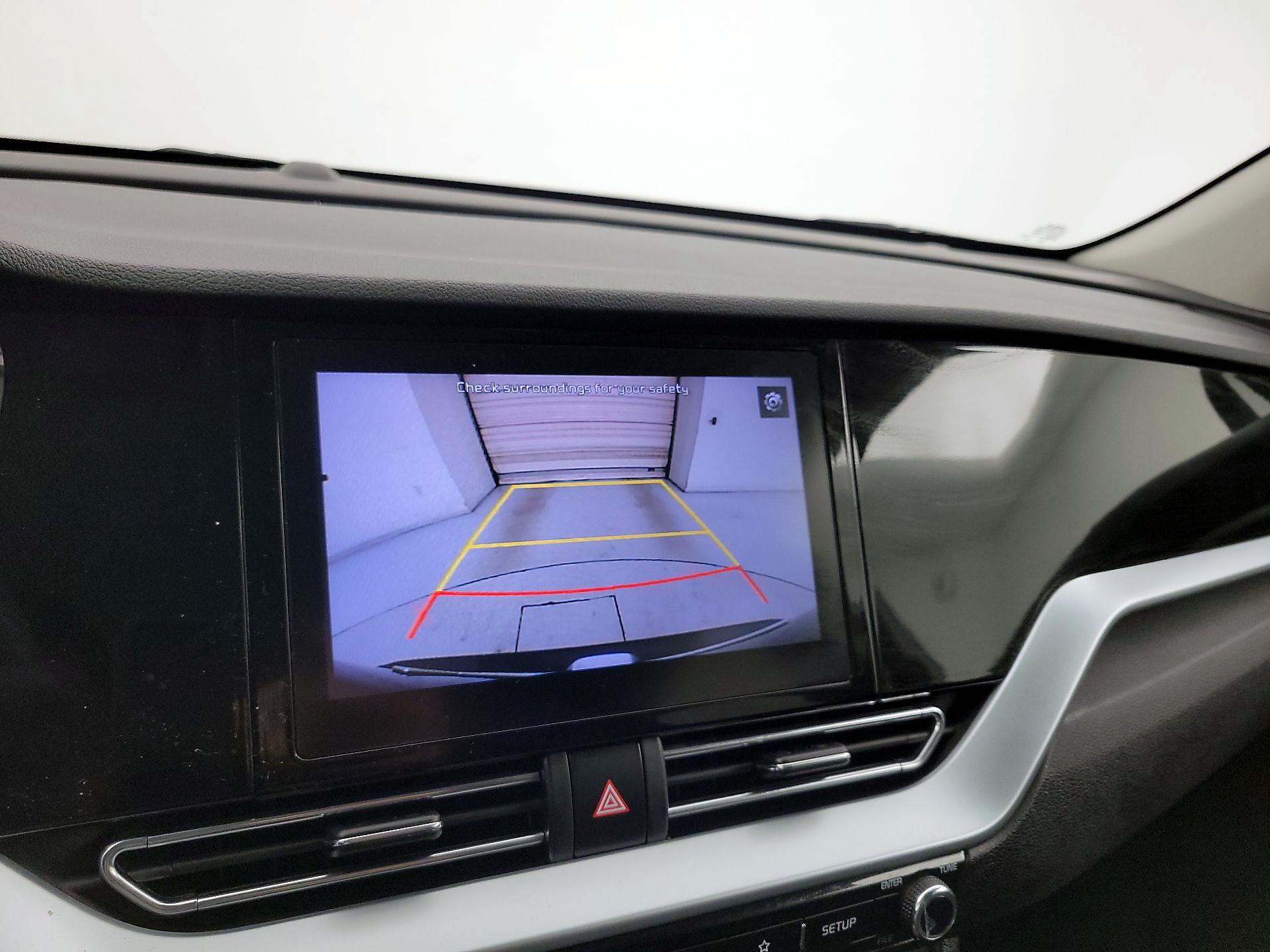Thumbnail: 2022 Kia Niro - 14