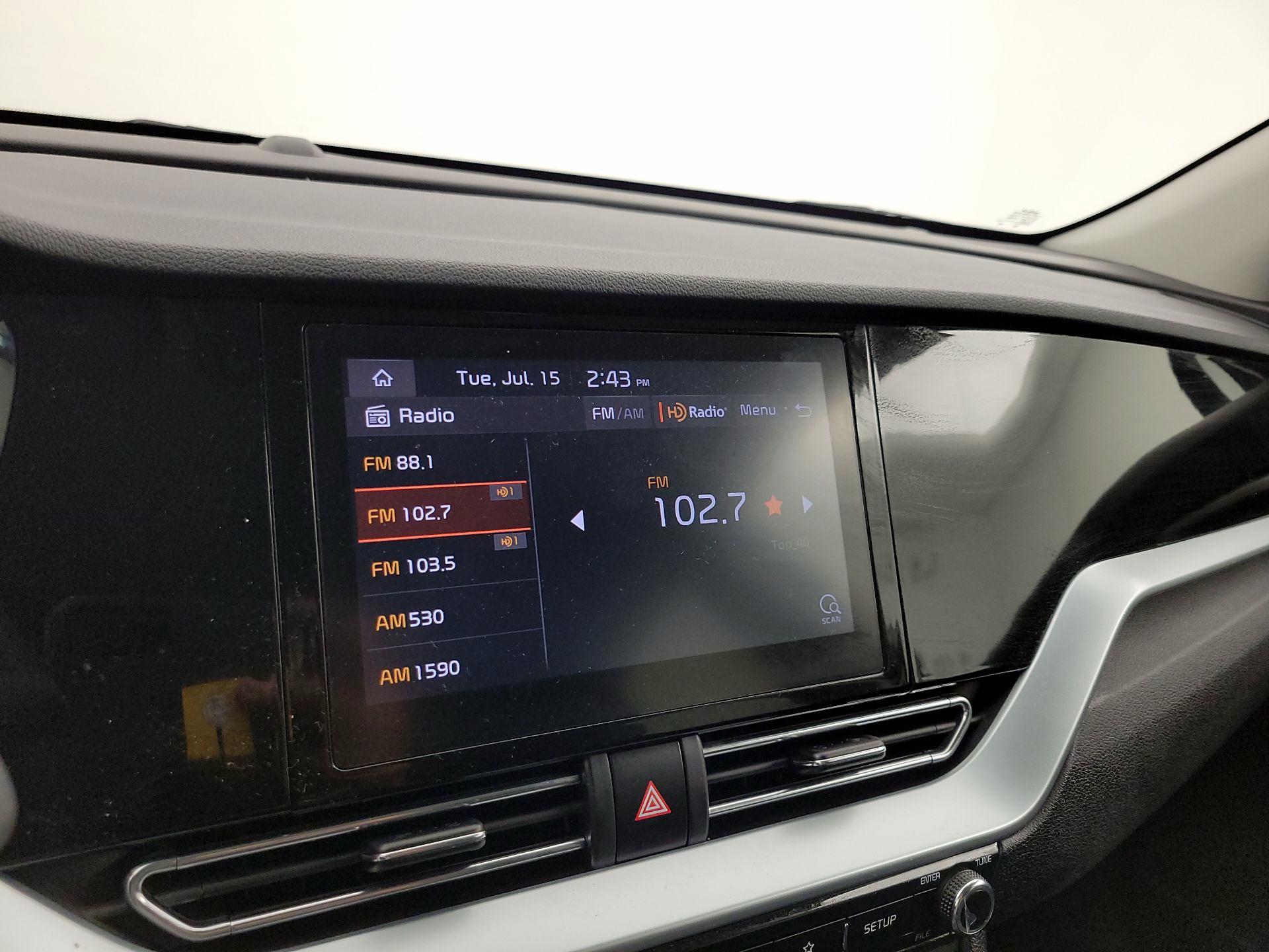 Thumbnail: 2022 Kia Niro - 15