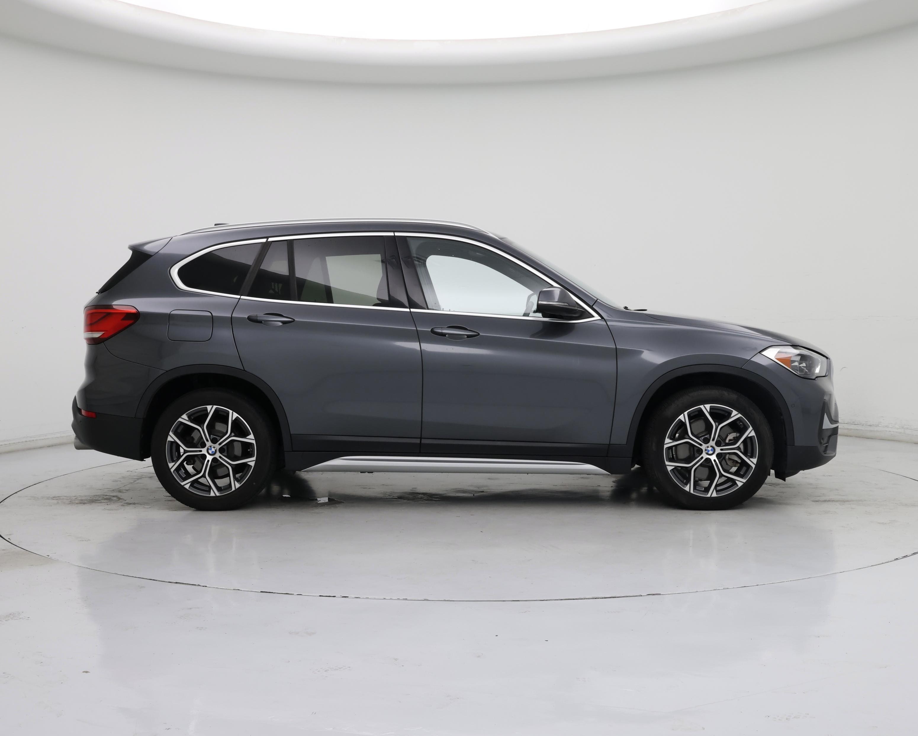 Thumbnail: 2021 BMW X1 - 7