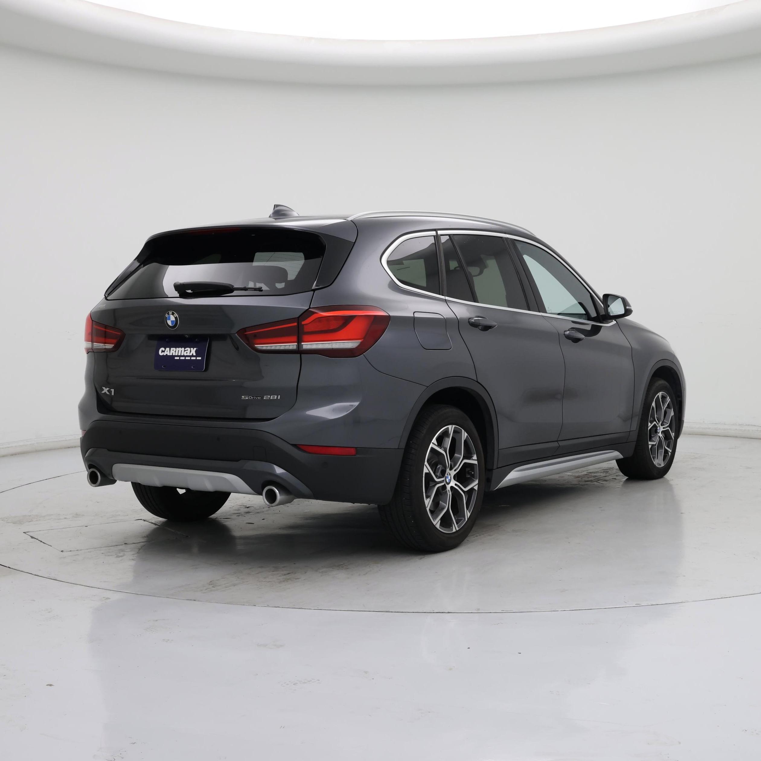 Thumbnail: 2021 BMW X1 - 8