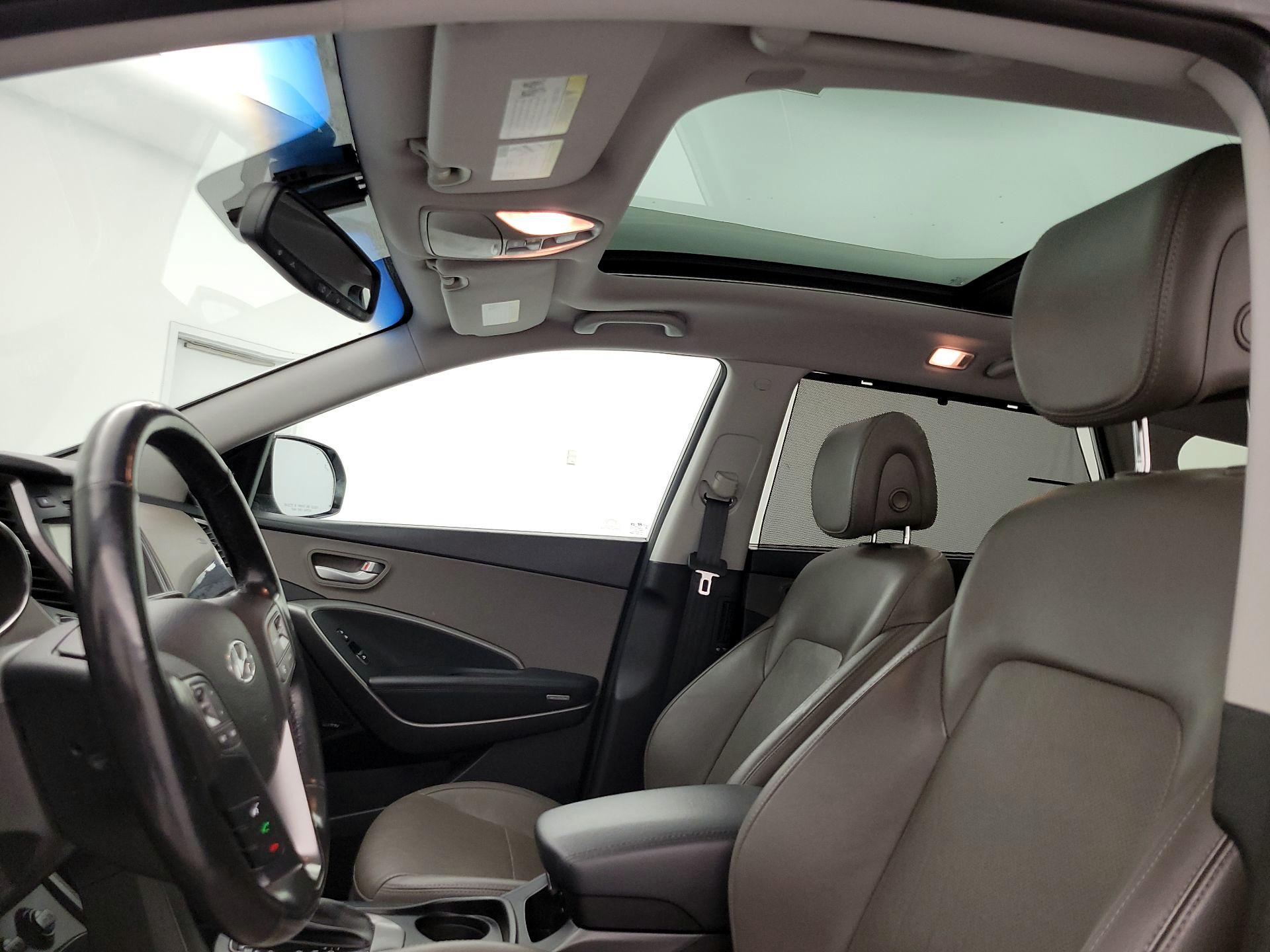 Thumbnail: 2015 Hyundai Santa Fe - 20