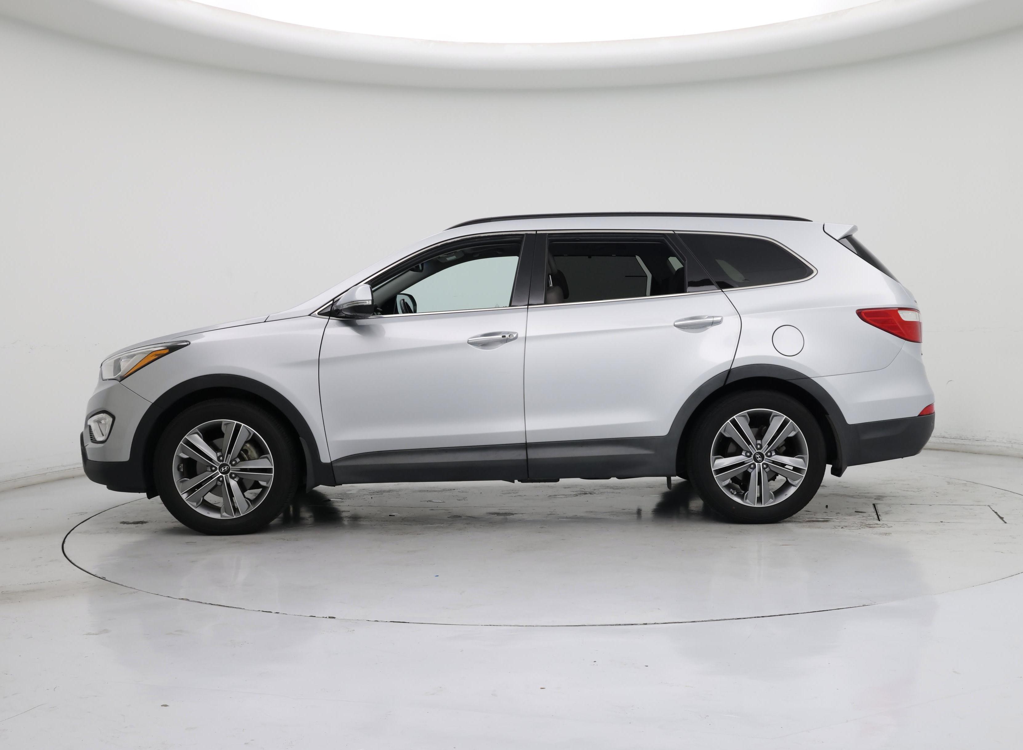 Thumbnail: 2015 Hyundai Santa Fe - 3
